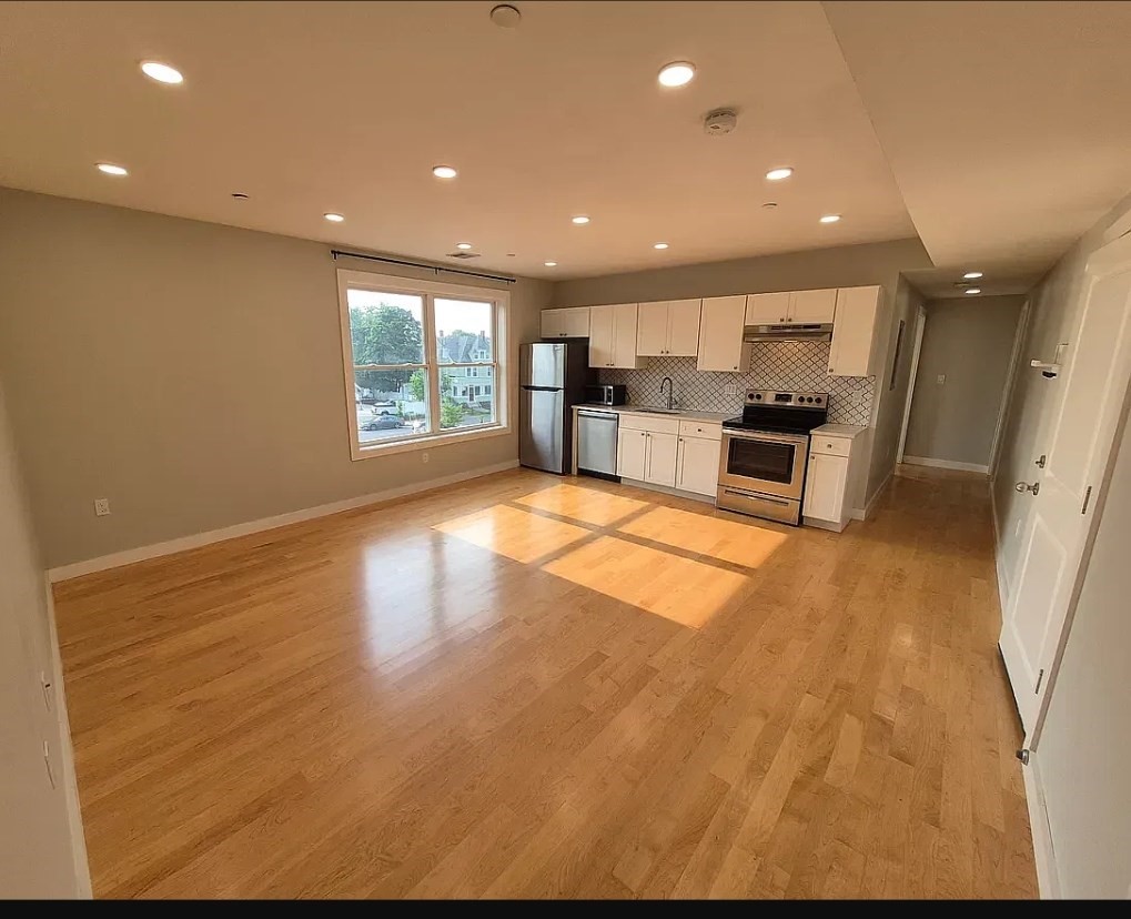 344 Salem St # 2 Property Photo 1
