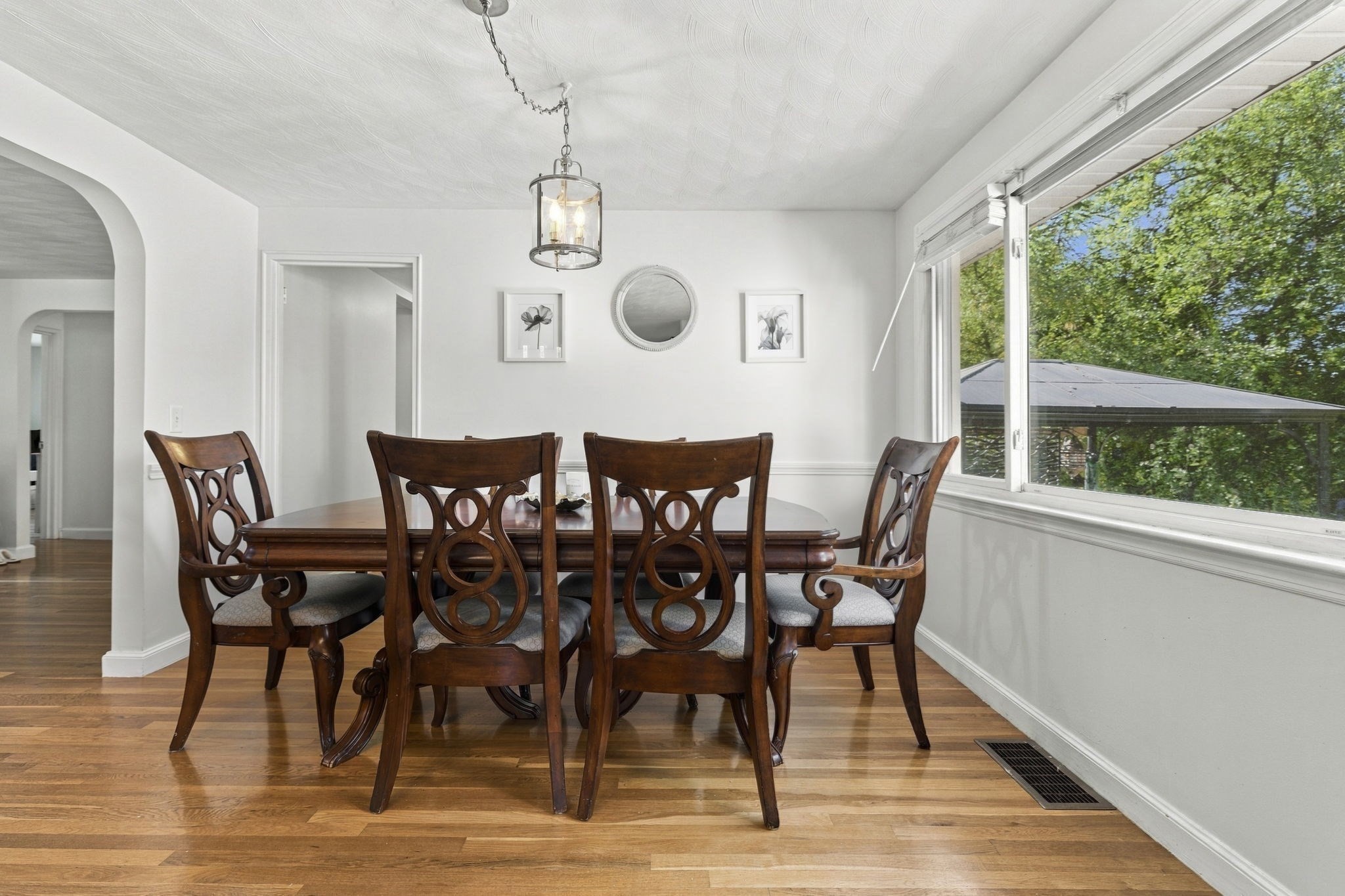 344 West Street Property Photo 8
