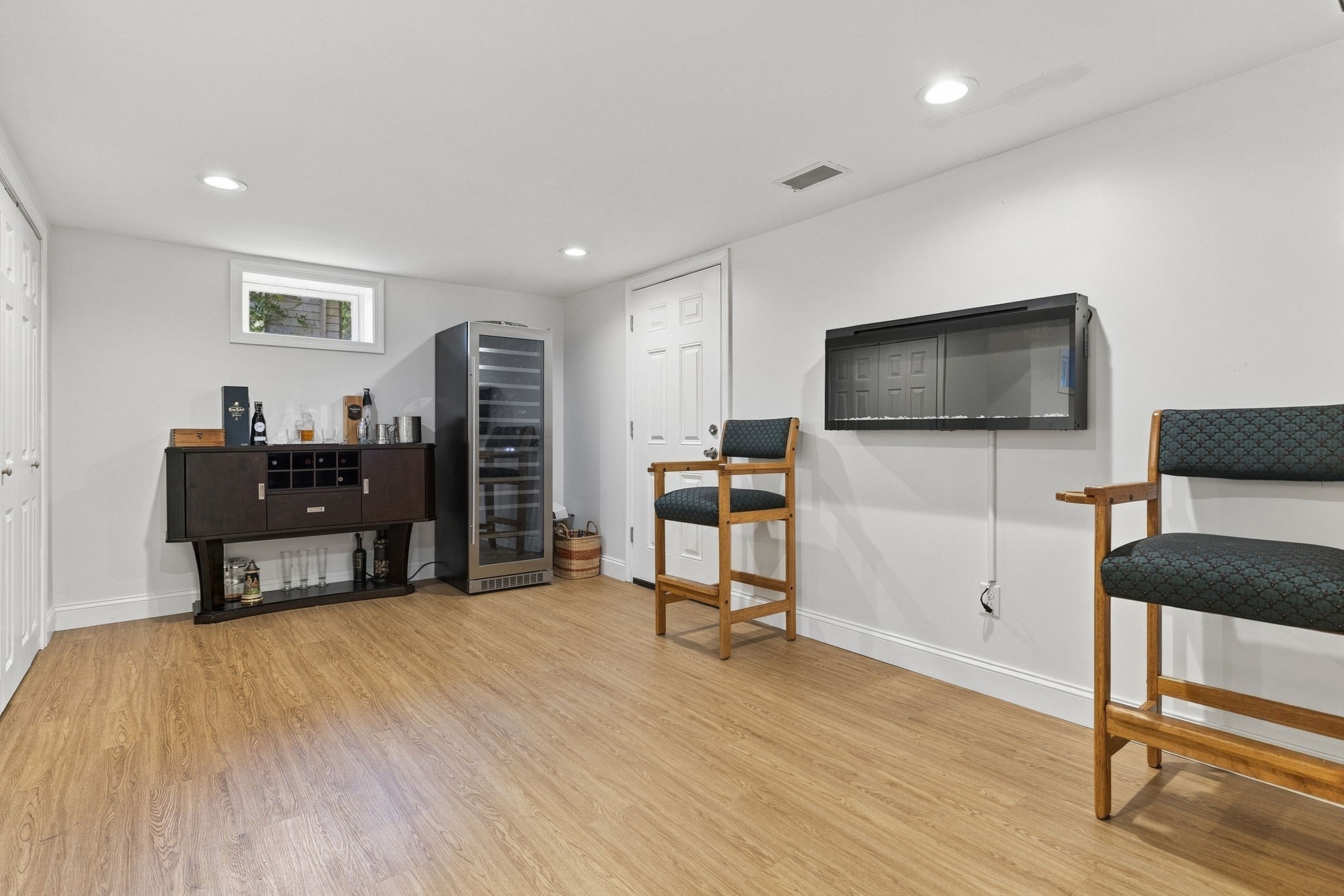 344 West Street Property Photo 17