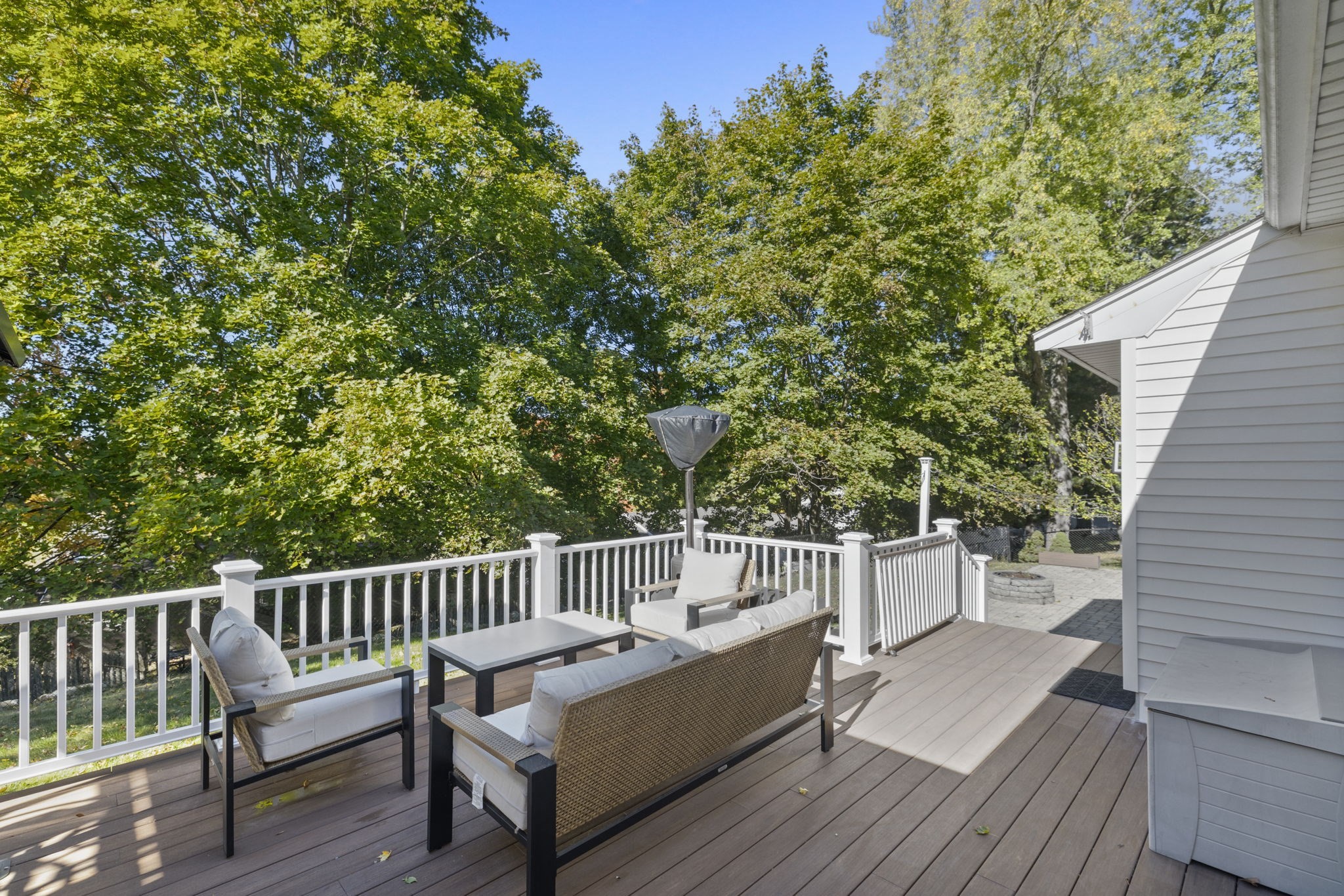 344 West Street Property Photo 25