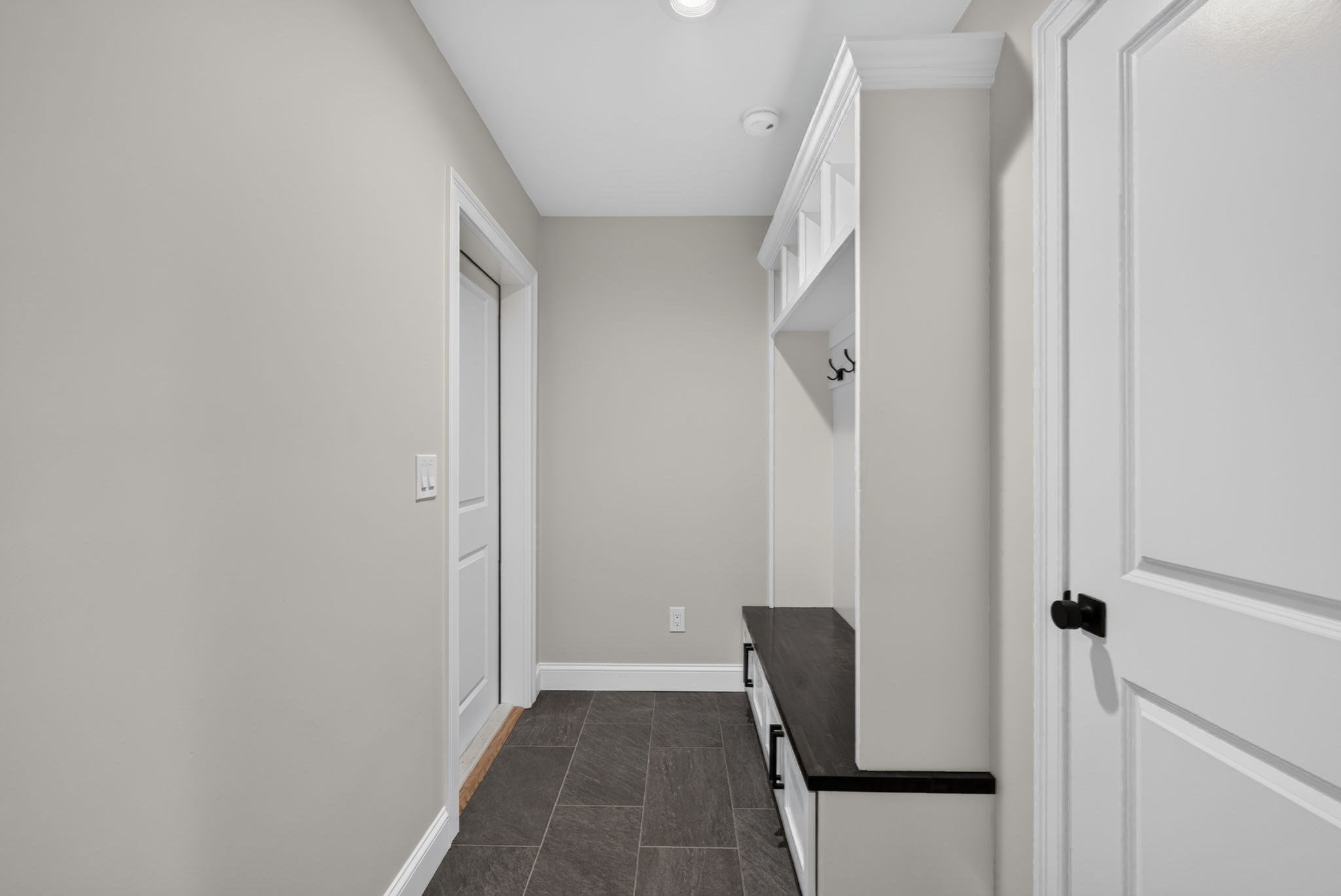 275 Pine St Property Photo 17