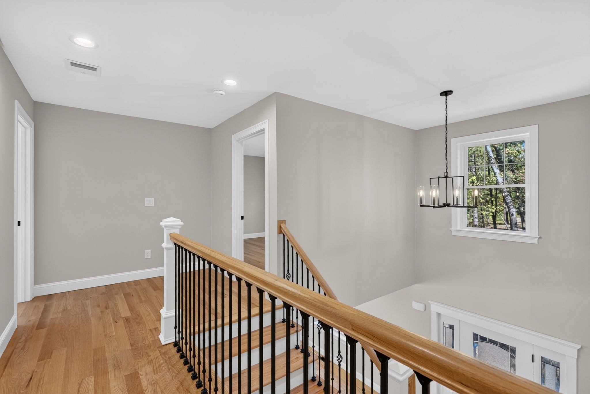275 Pine St Property Photo 18