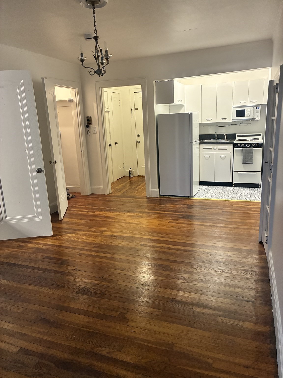 195 Thomas Burgin Parkway # 409 Property Photo 1