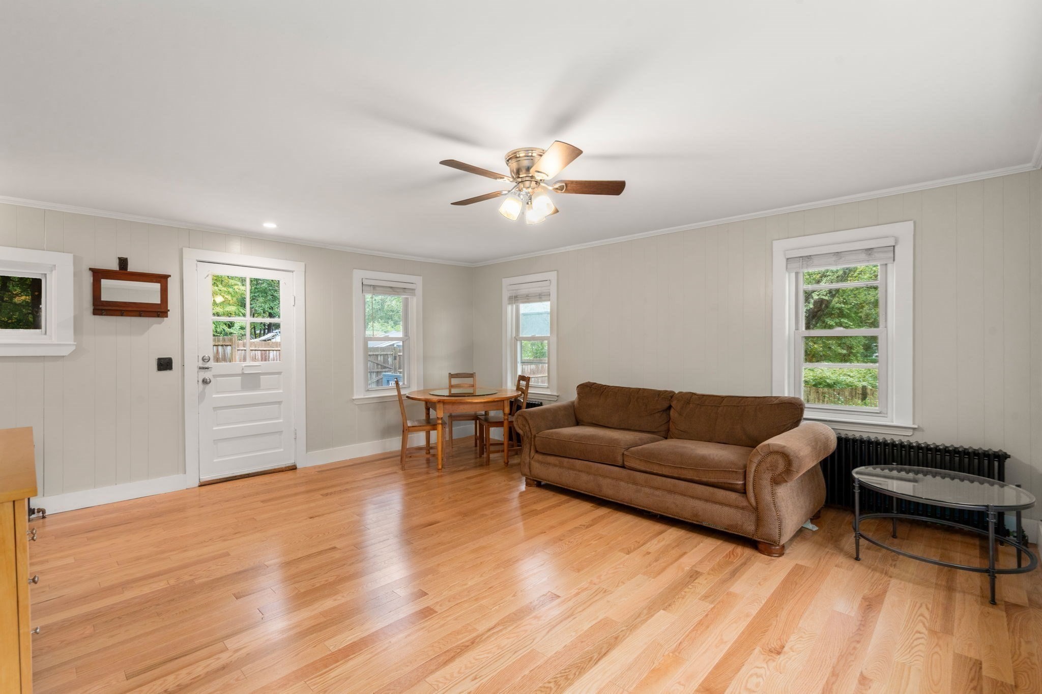 831 Franklin St Property Photo 4