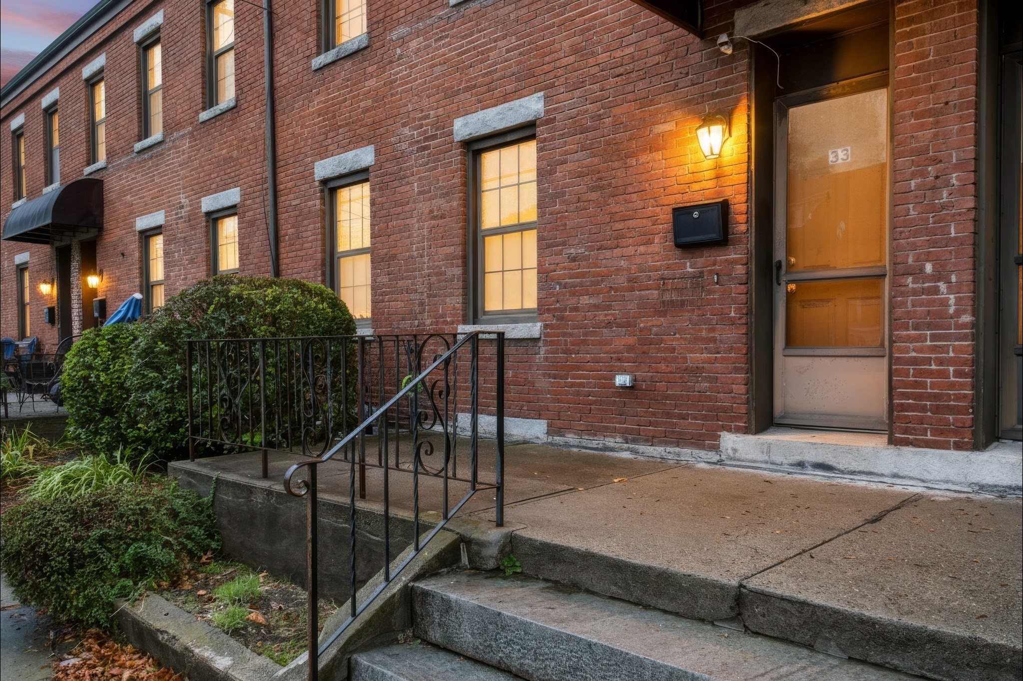 33 Grove St # 33 Property Photo 1