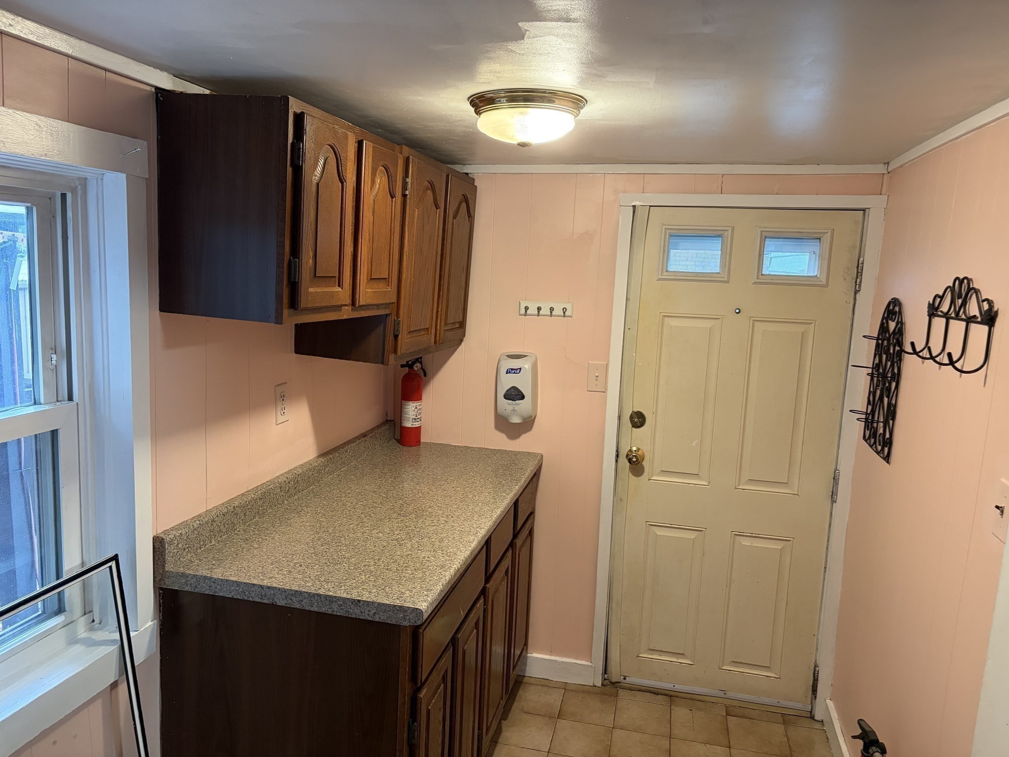 32 Oak Street Property Photo 10