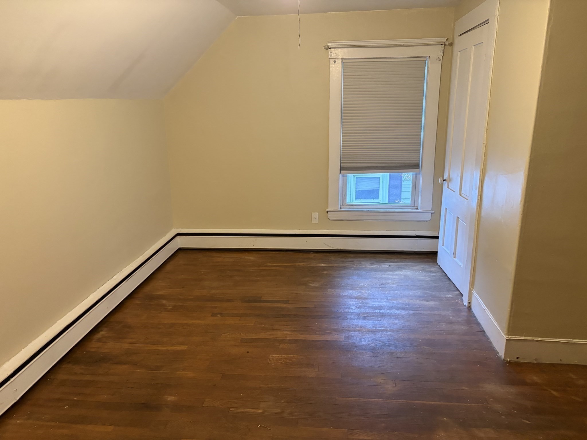 32 Oak Street Property Photo 13