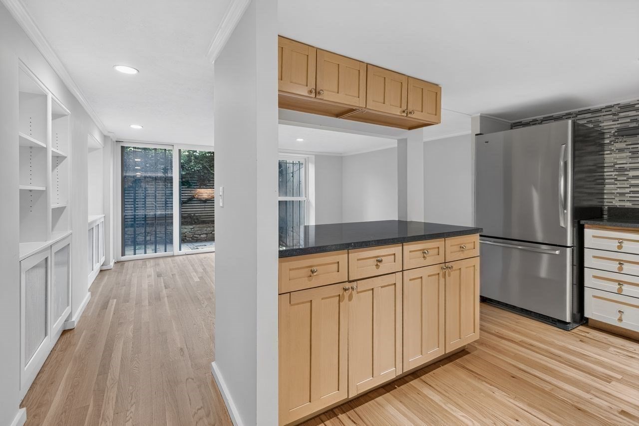 26 Worcester Sq. # 1 Property Photo 8