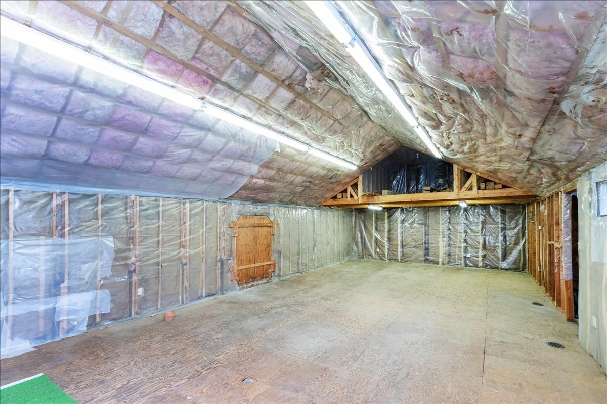 137 Hampshire Rd Property Photo 33