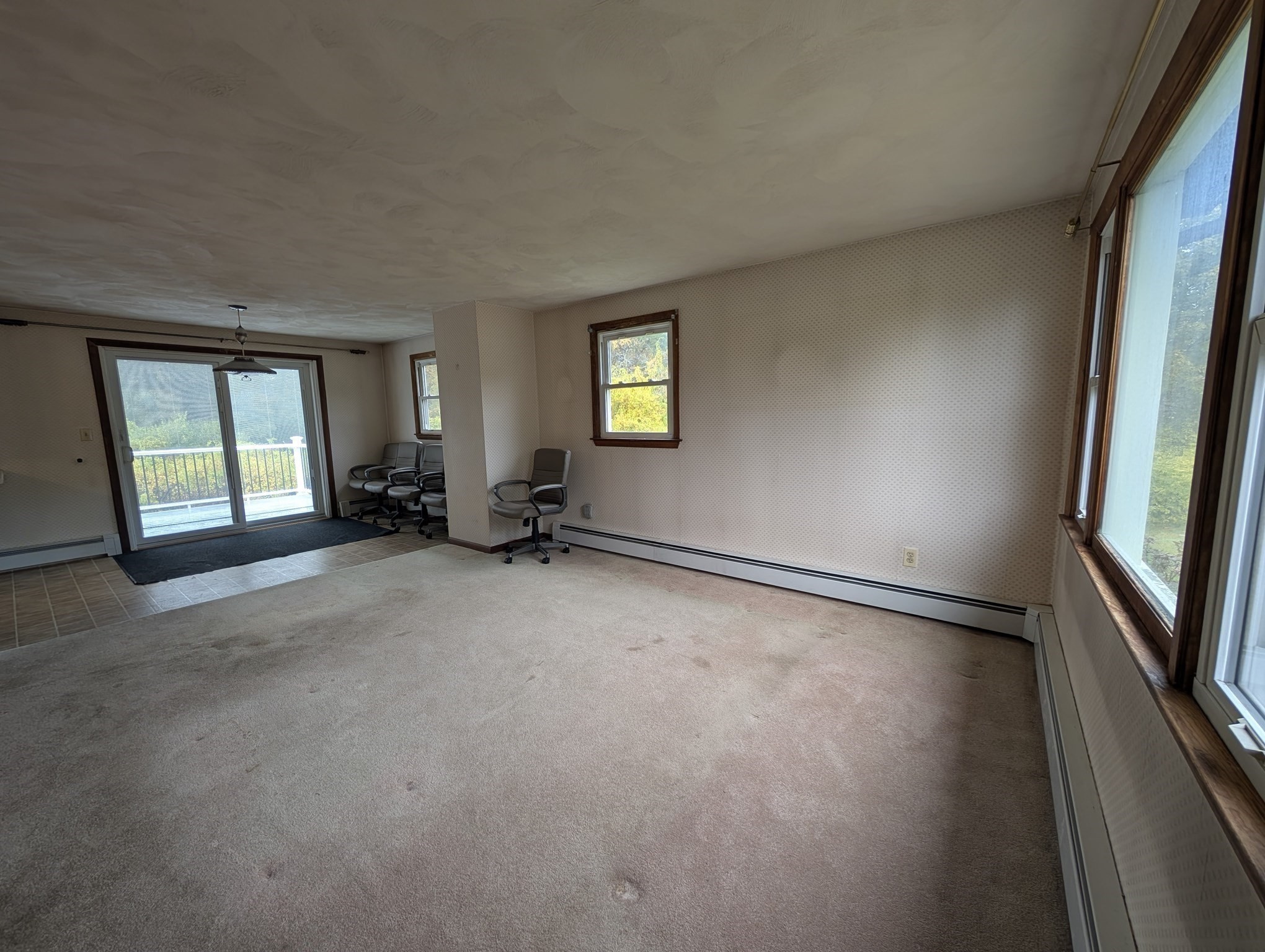 139 Charlton St Property Photo 3