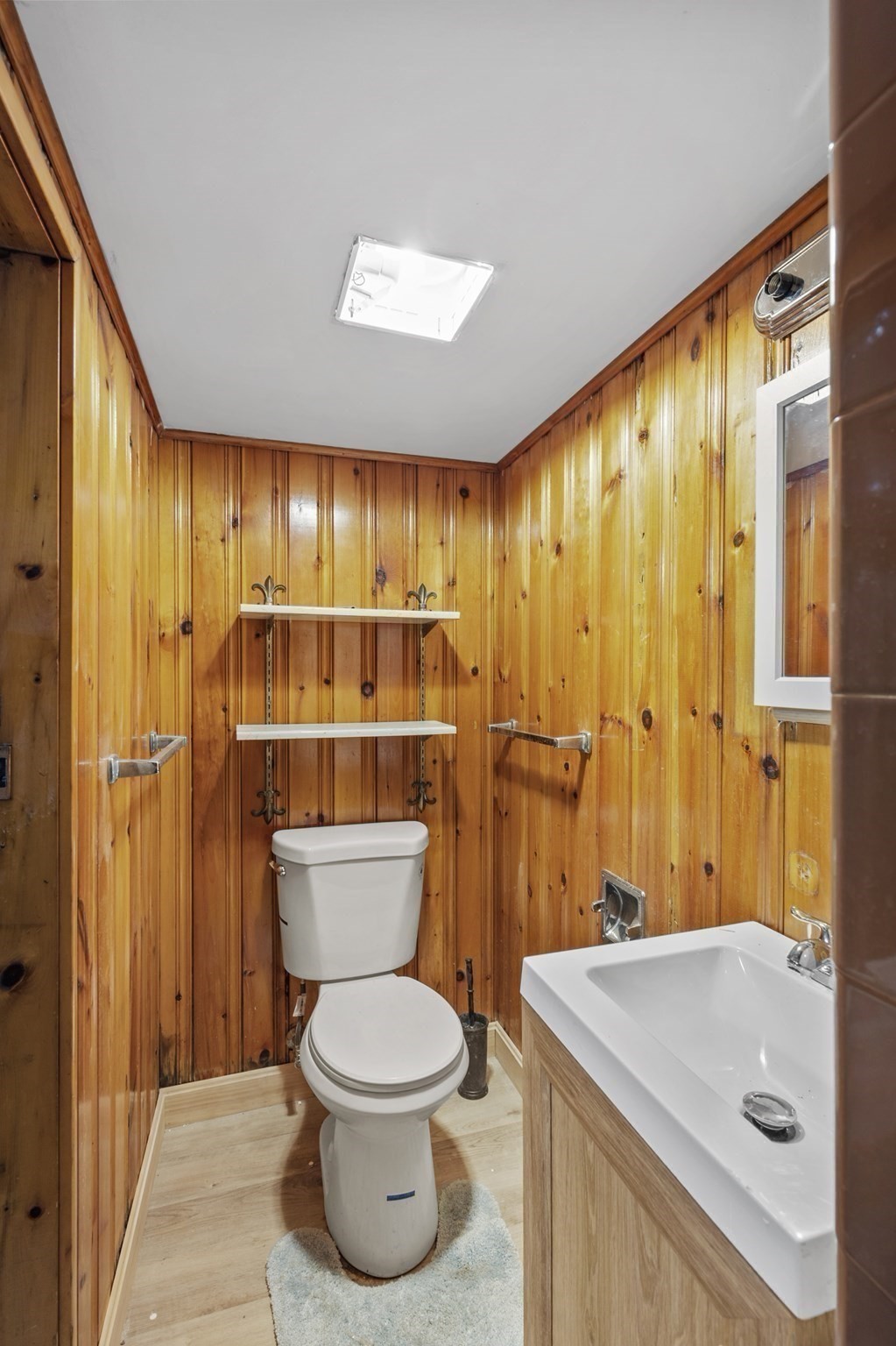 351 Appleton St Property Photo 37