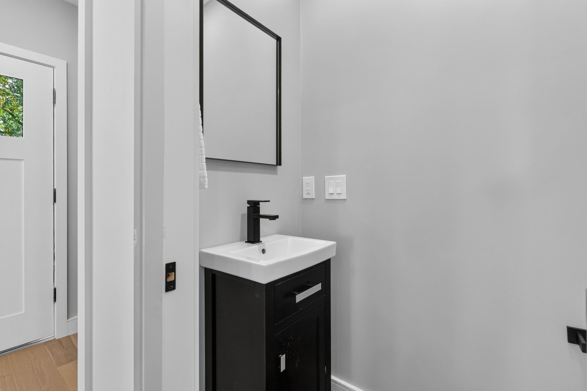 60 Chandler Street # 60 Property Photo 9