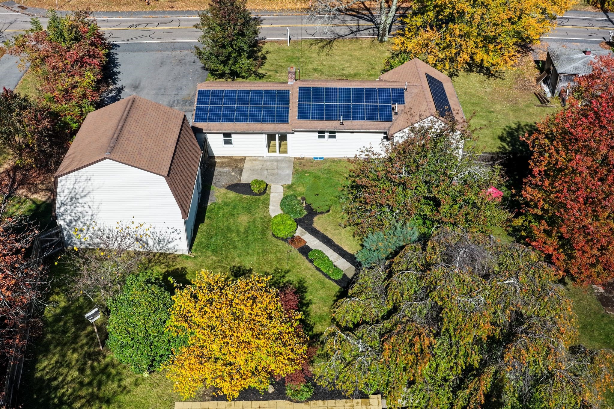 488 Elm St Property Photo 41