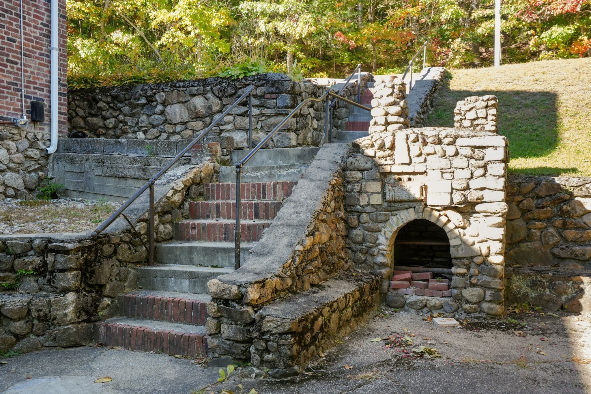 8-3 Chilmark Property Photo 4