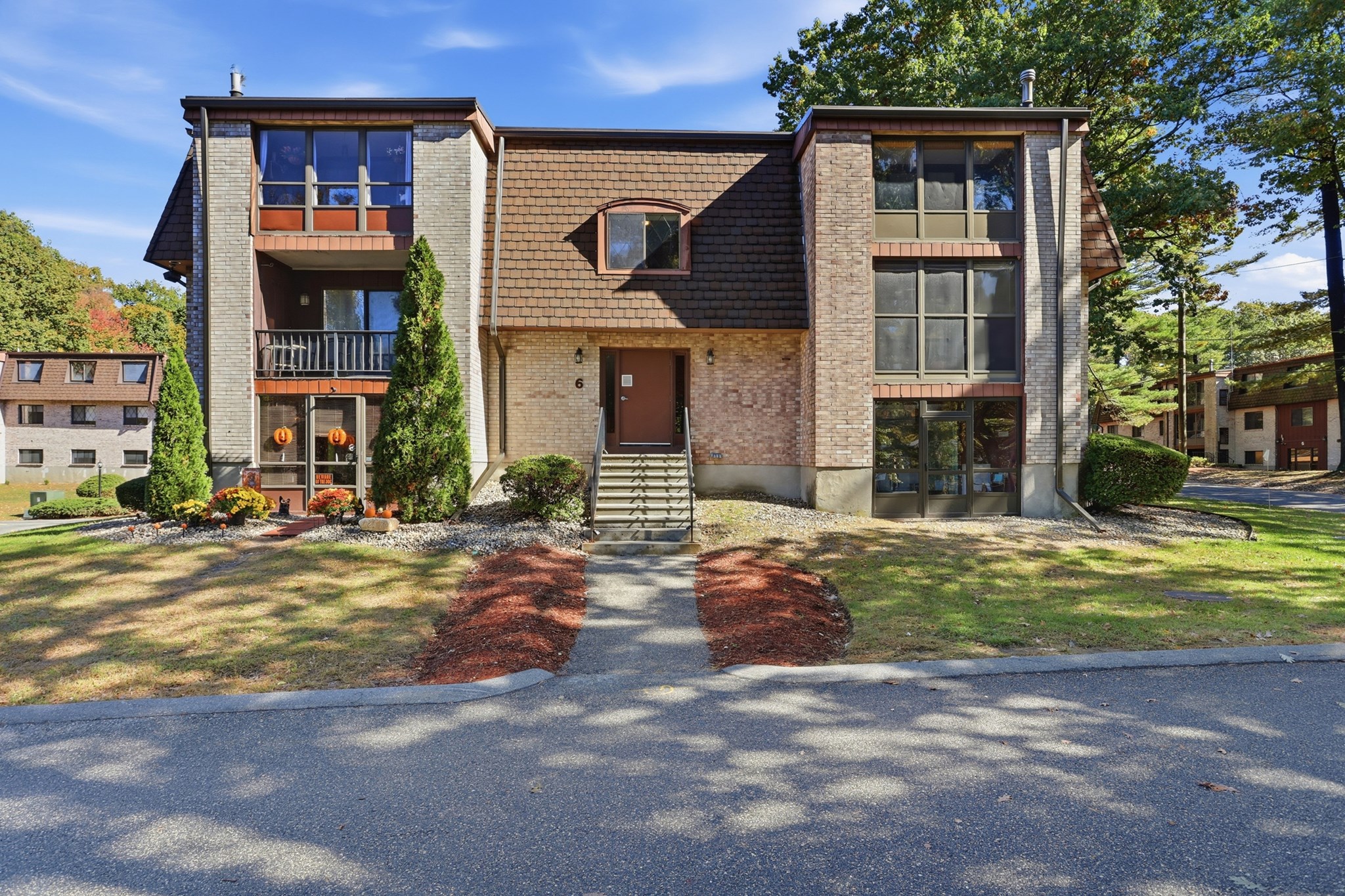 6 Greenbriar Drive # 104