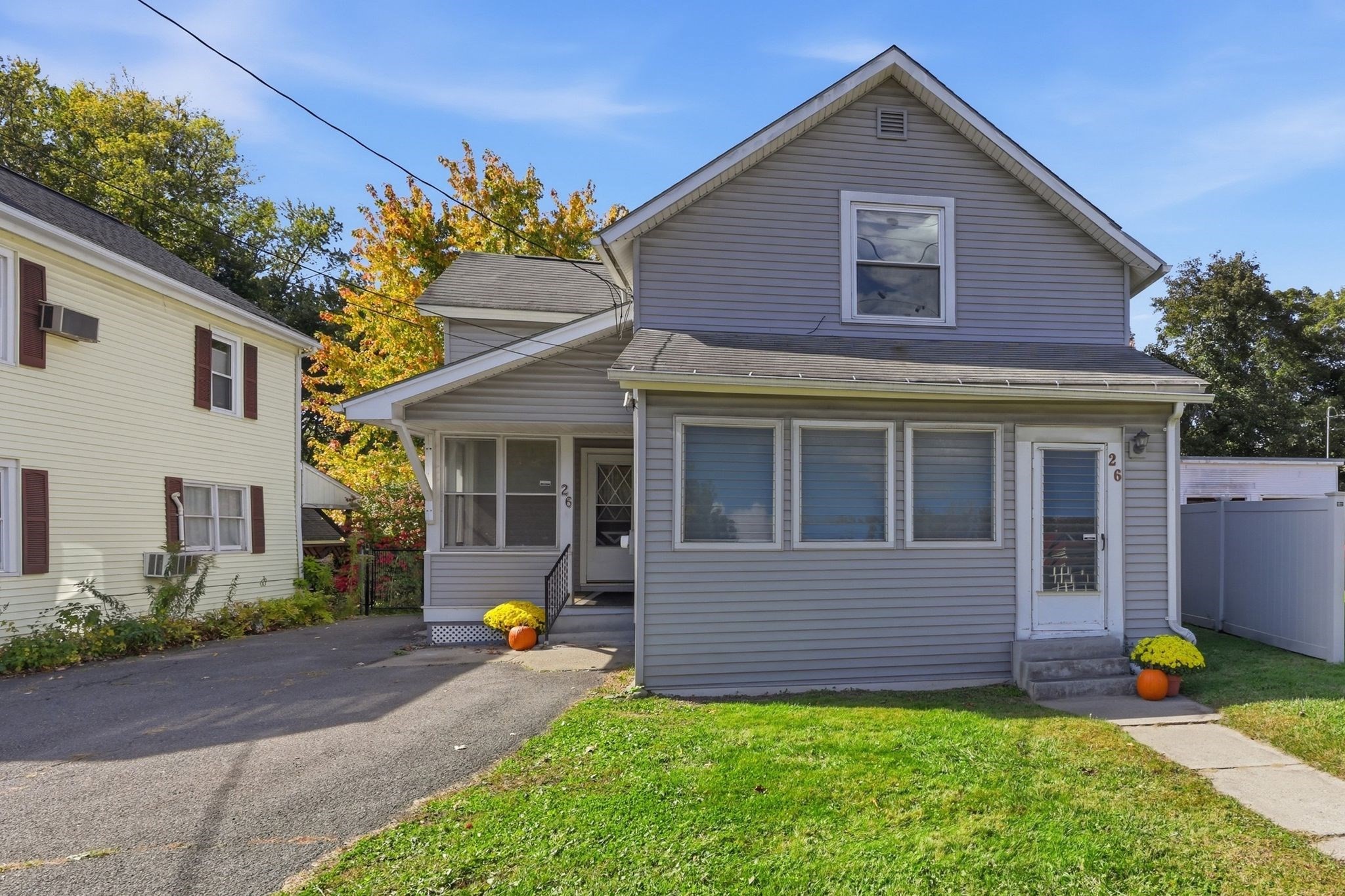 26 Elm St Property Photo 2