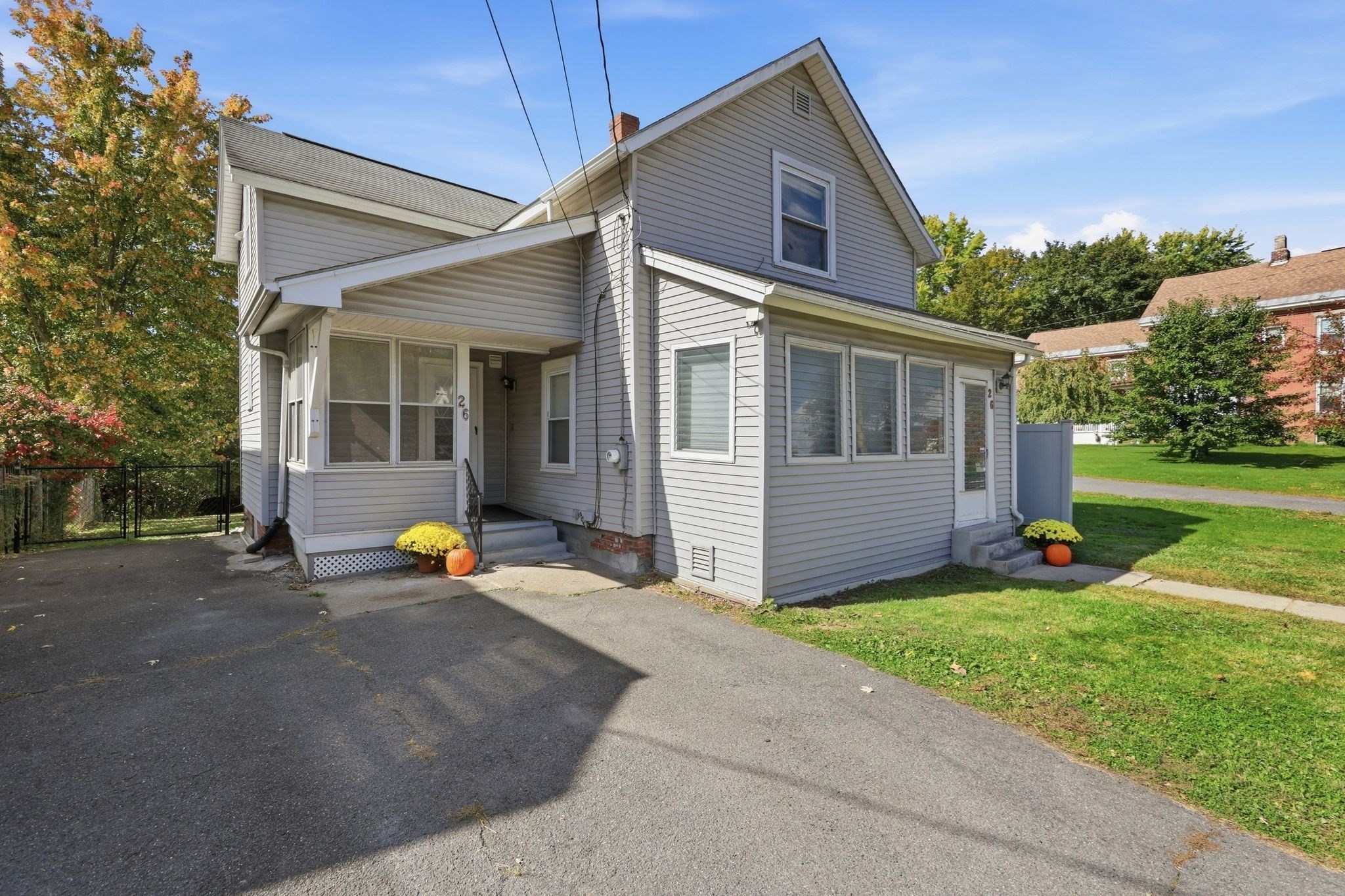 26 Elm St Property Photo 3