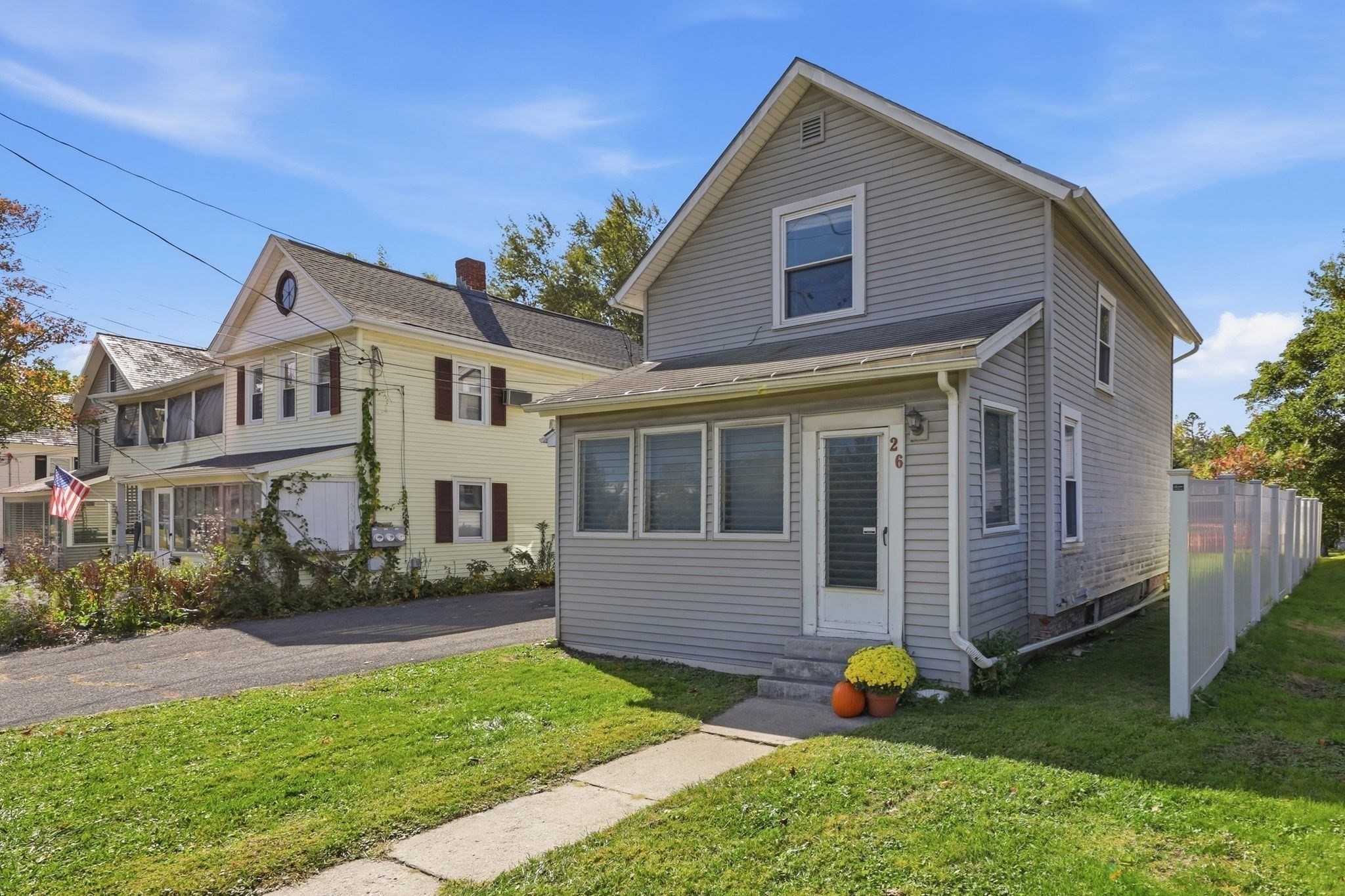26 Elm St Property Photo 4