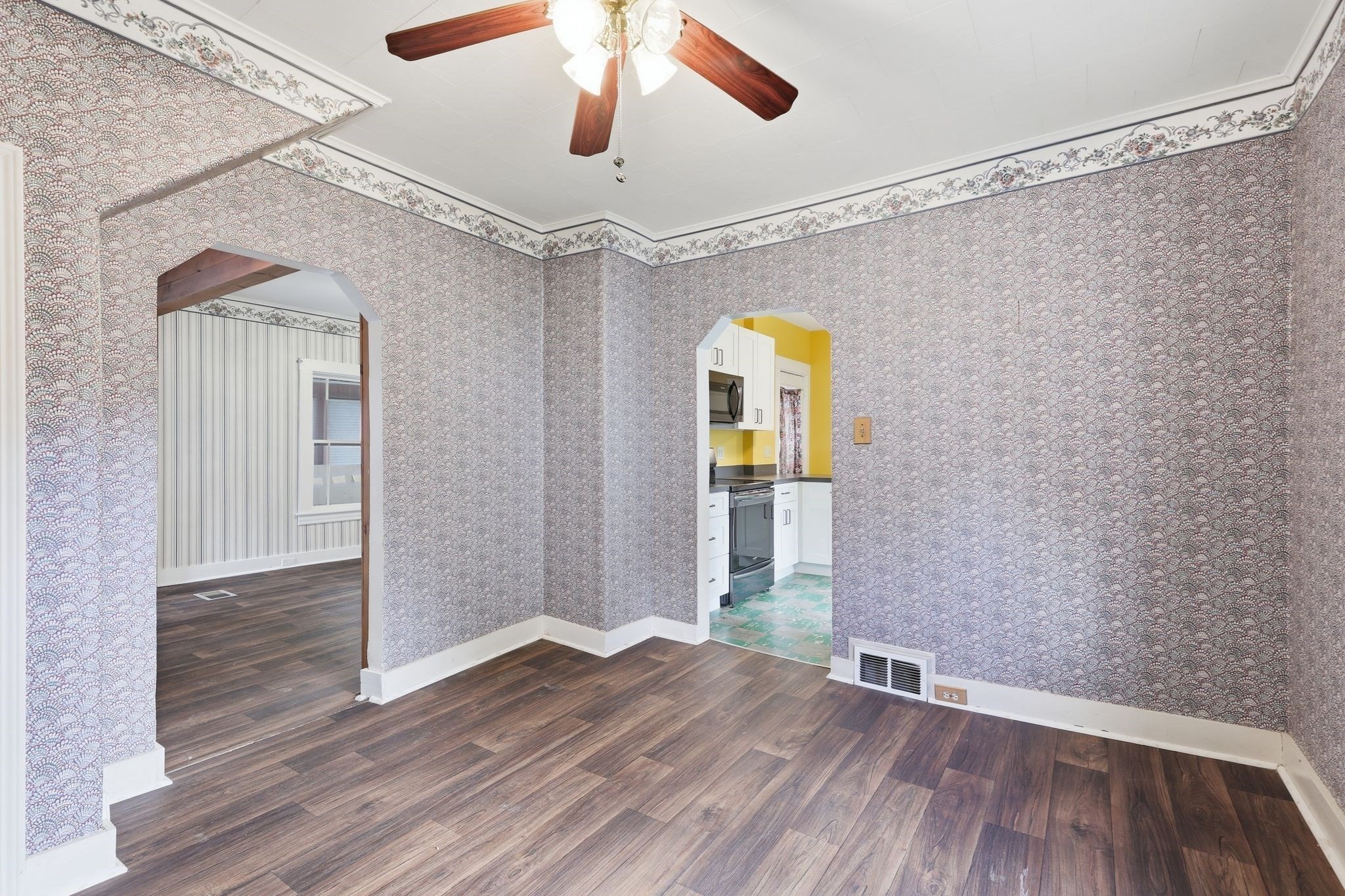 26 Elm St Property Photo 12