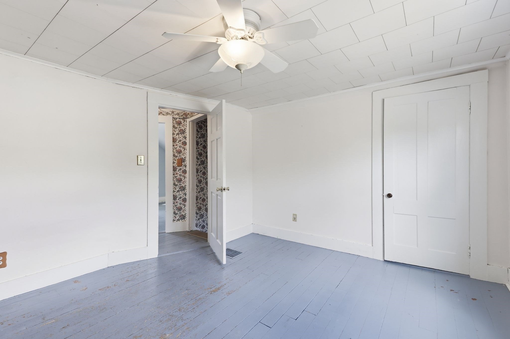 26 Elm St Property Photo 19