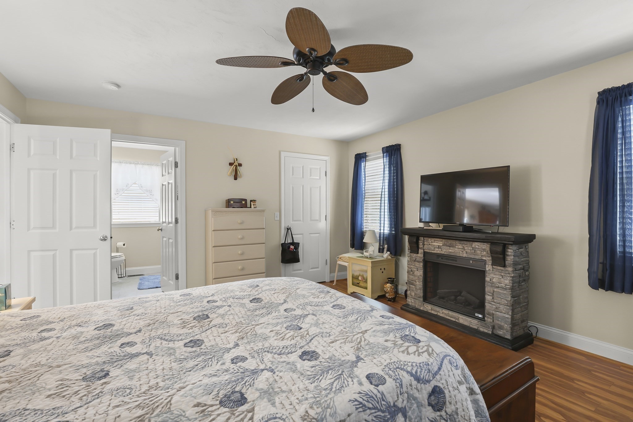 2 Rosemary Ln # A Property Photo 18