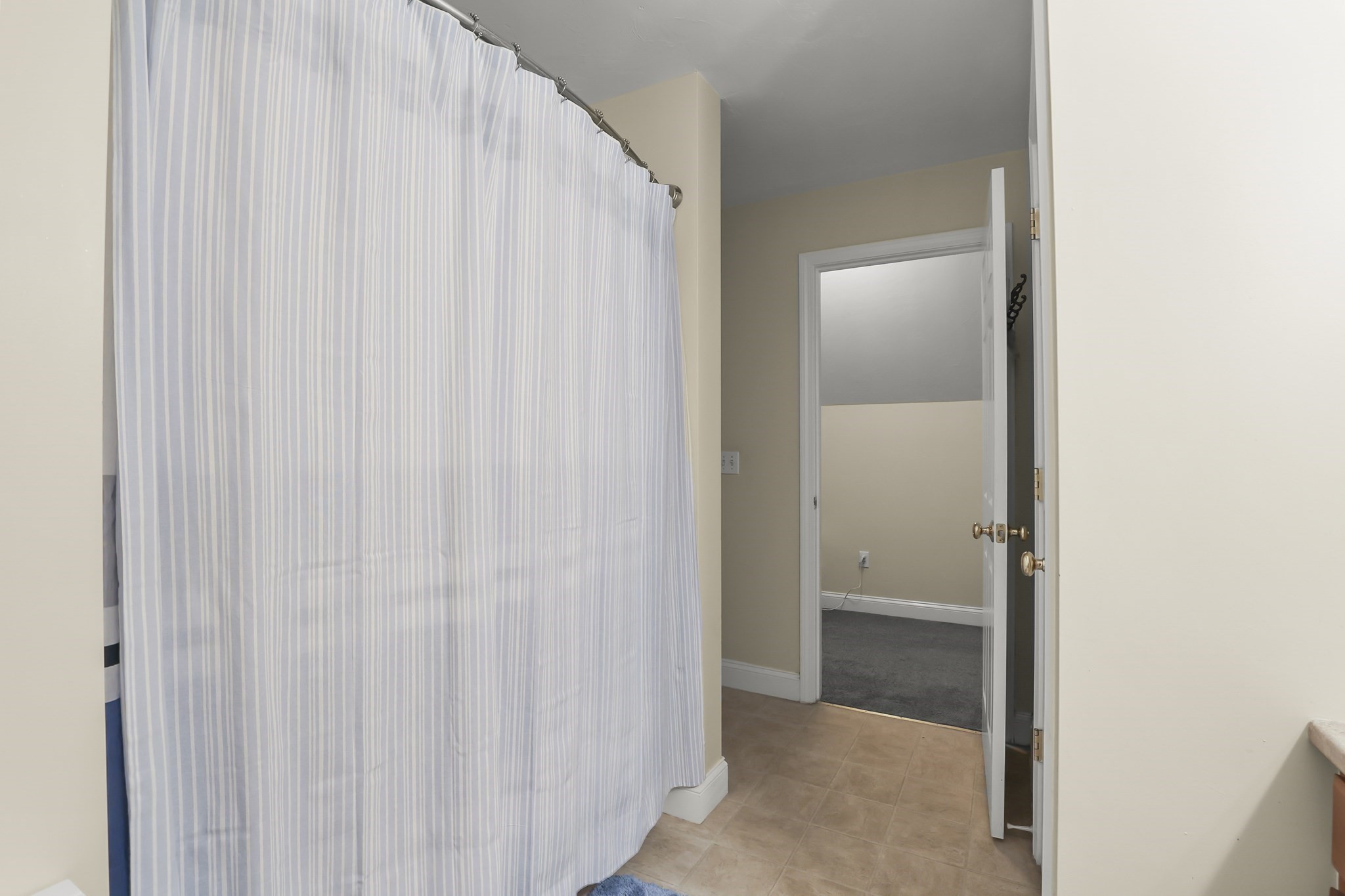 2 Rosemary Ln # A Property Photo 22