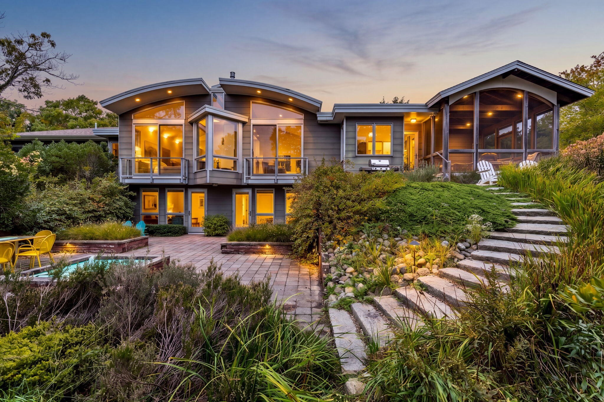 4 Sylvias Way Property Photo 1