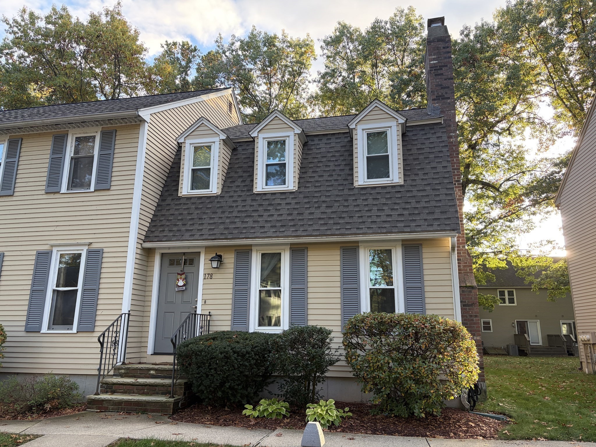 178 Wellman Ave # 178 Property Photo 1