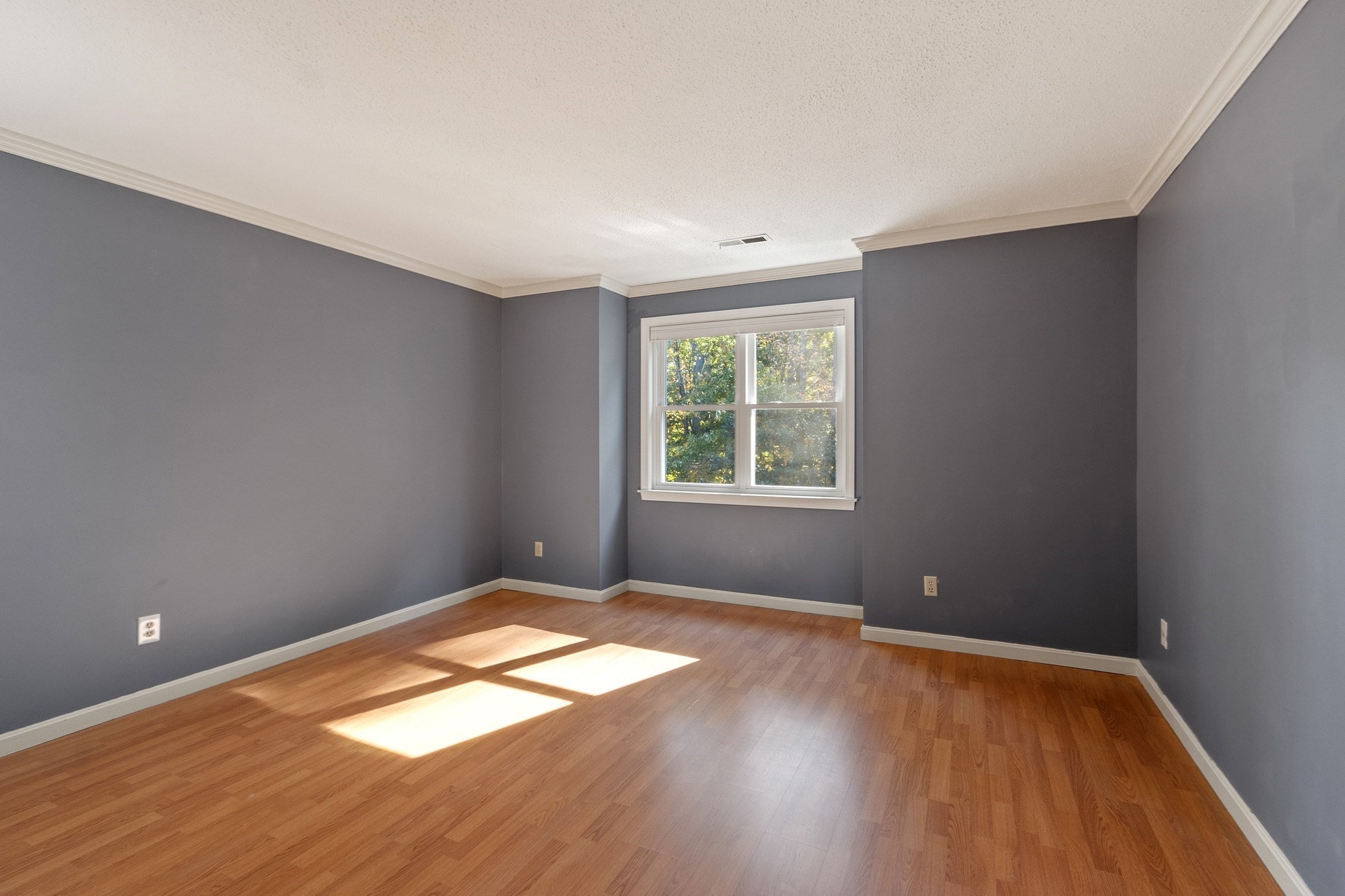 74 Tennis Plaza Rd # 40 Property Photo 15
