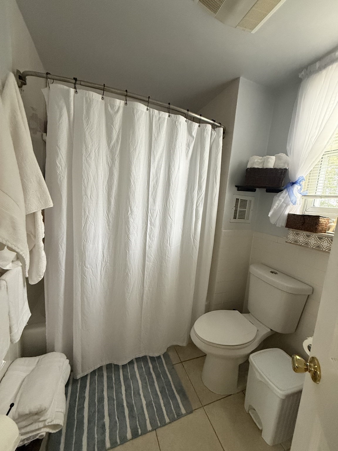 13-15 Elmwood Ave # 2 Property Photo 12