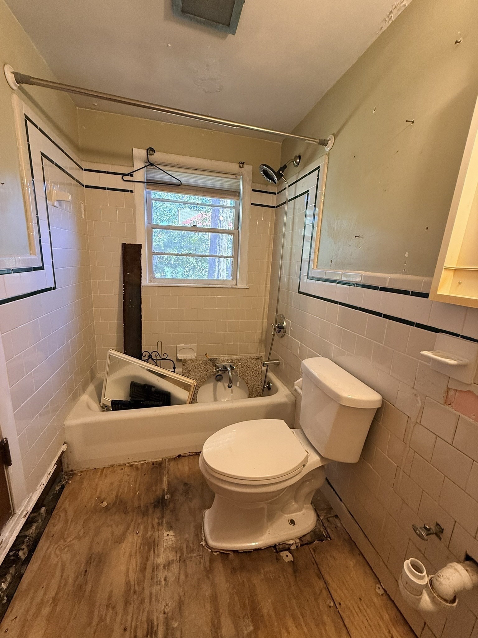 242 Itasca Street Property Photo 30