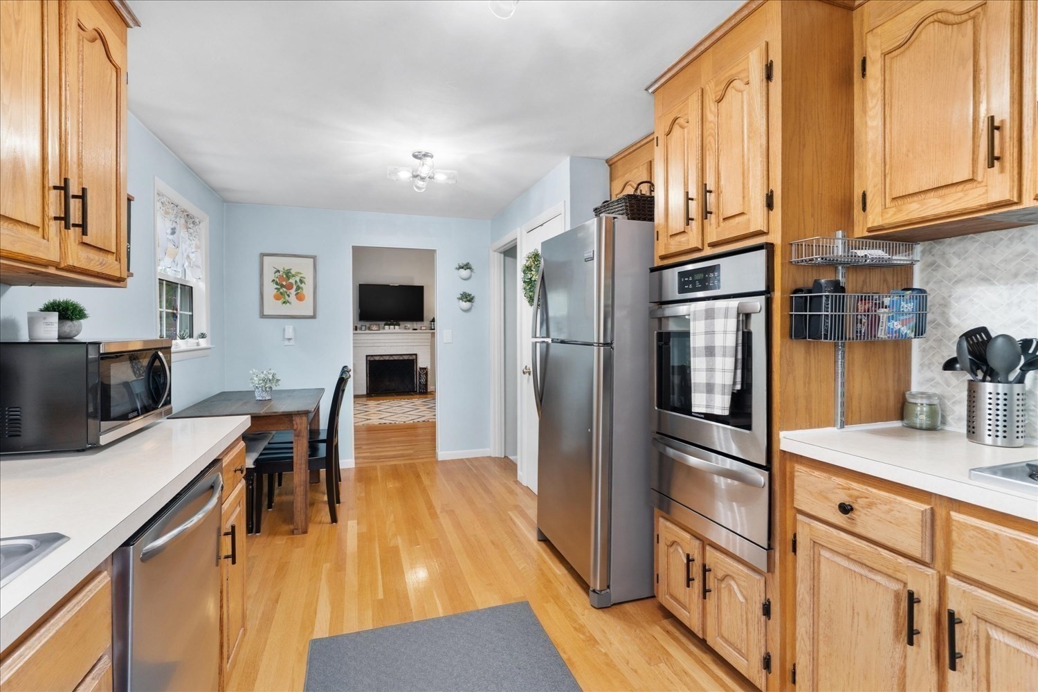 15 Parliament Dr Property Photo 14