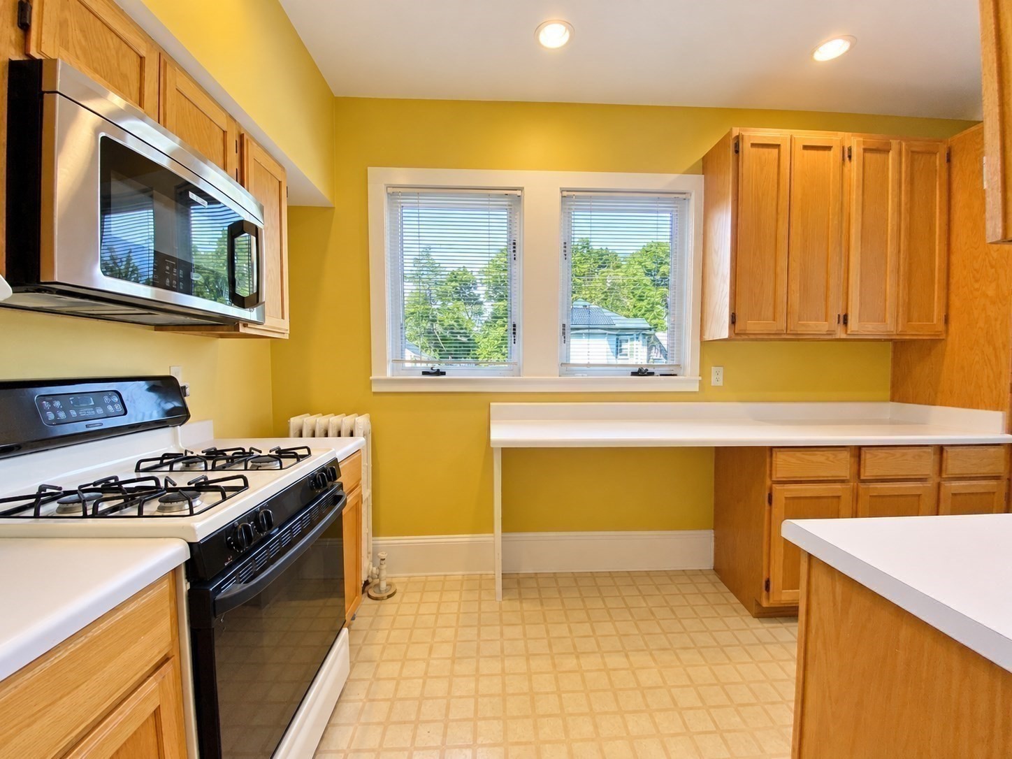 40 Harvard St Property Photo 23
