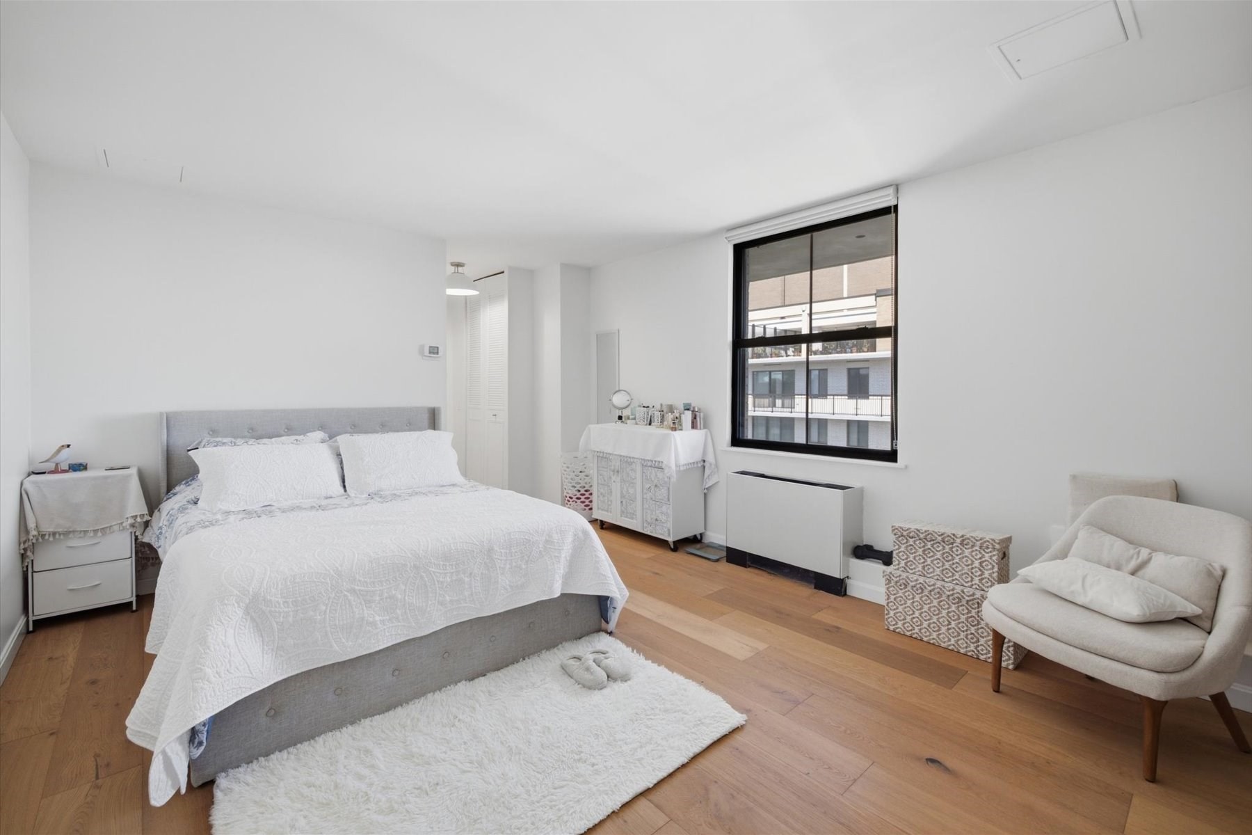 60 Longwood Ave # 1003 Property Photo 4