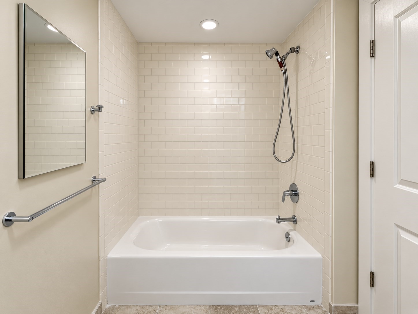 321 Hammond Pond Pkwy # 103 Property Photo 21