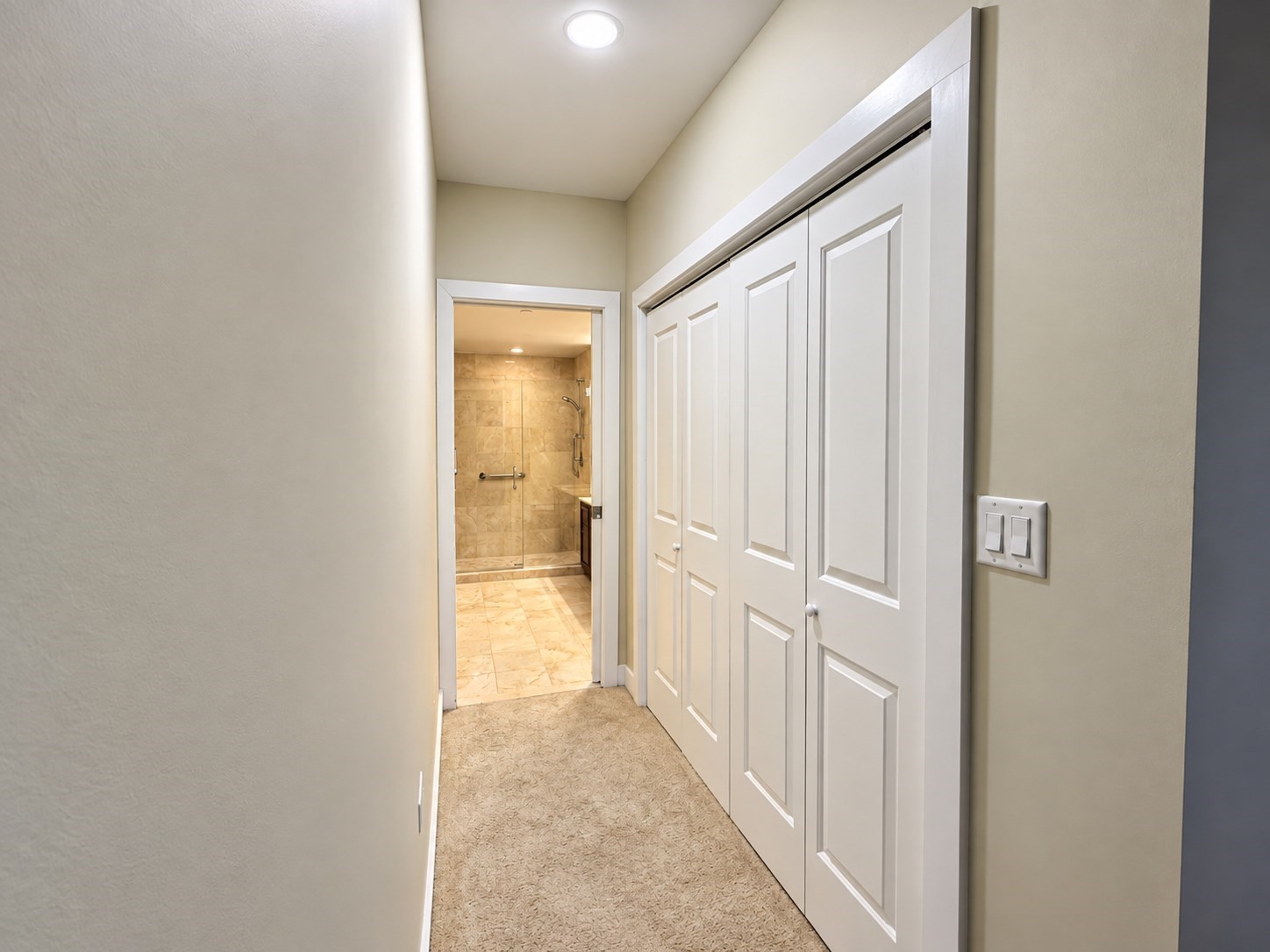 321 Hammond Pond Pkwy # 103 Property Photo 25