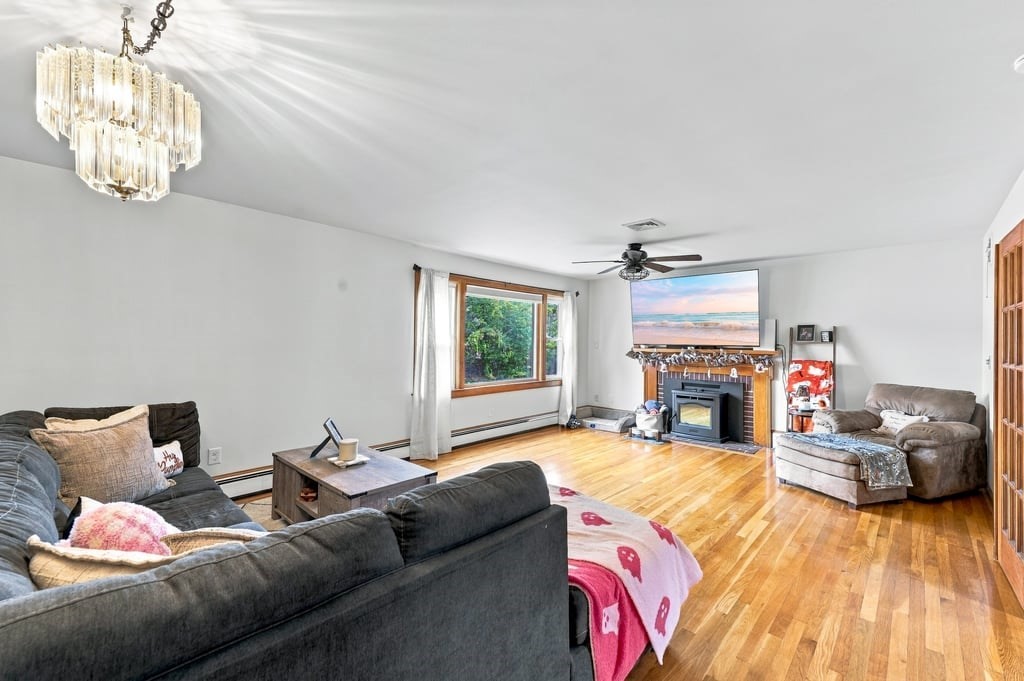 6 Oakhurst Street Property Photo 16