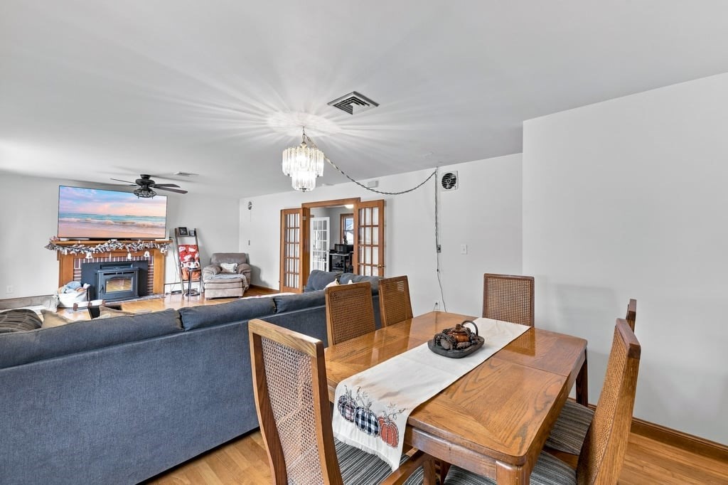 6 Oakhurst Street Property Photo 19