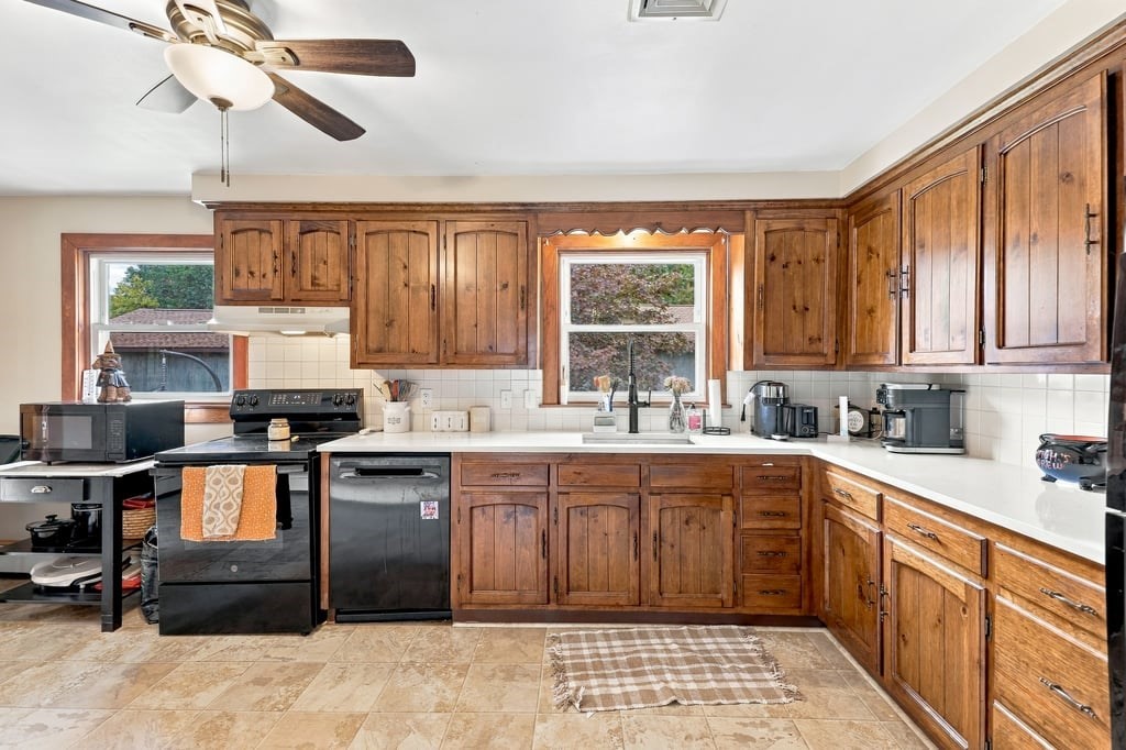 6 Oakhurst Street Property Photo 24
