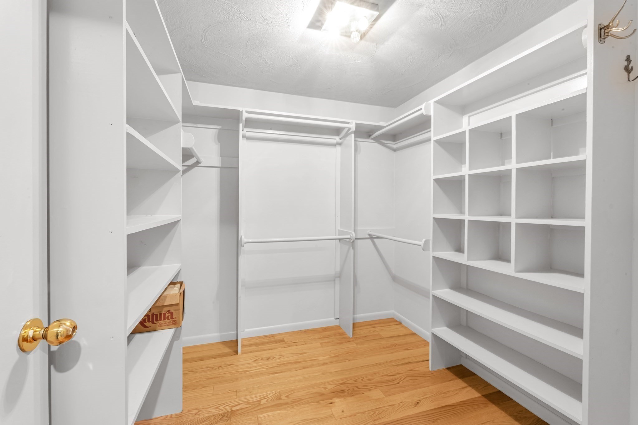 77 Woodward Ln Property Photo 15