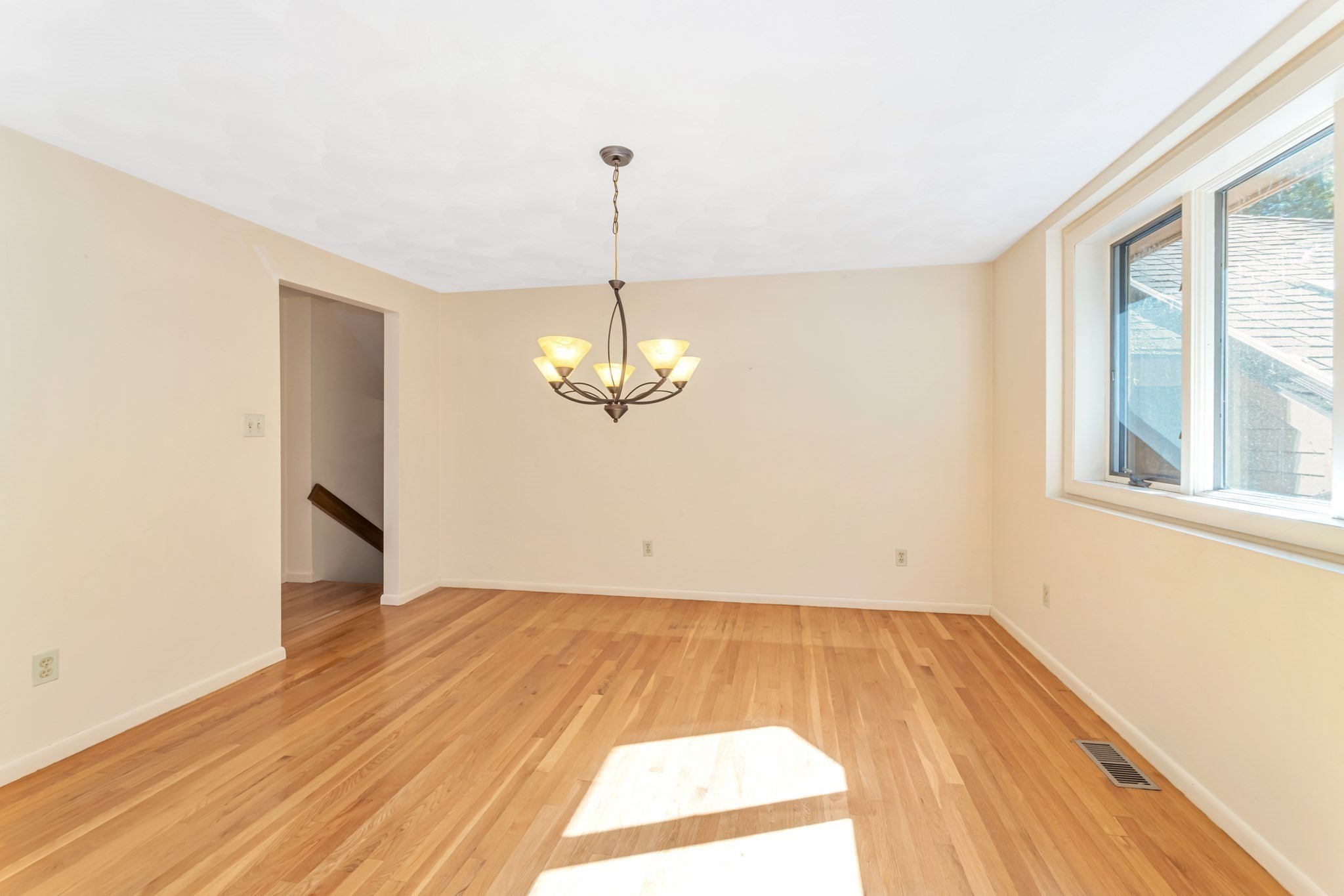 77 Woodward Ln Property Photo 19