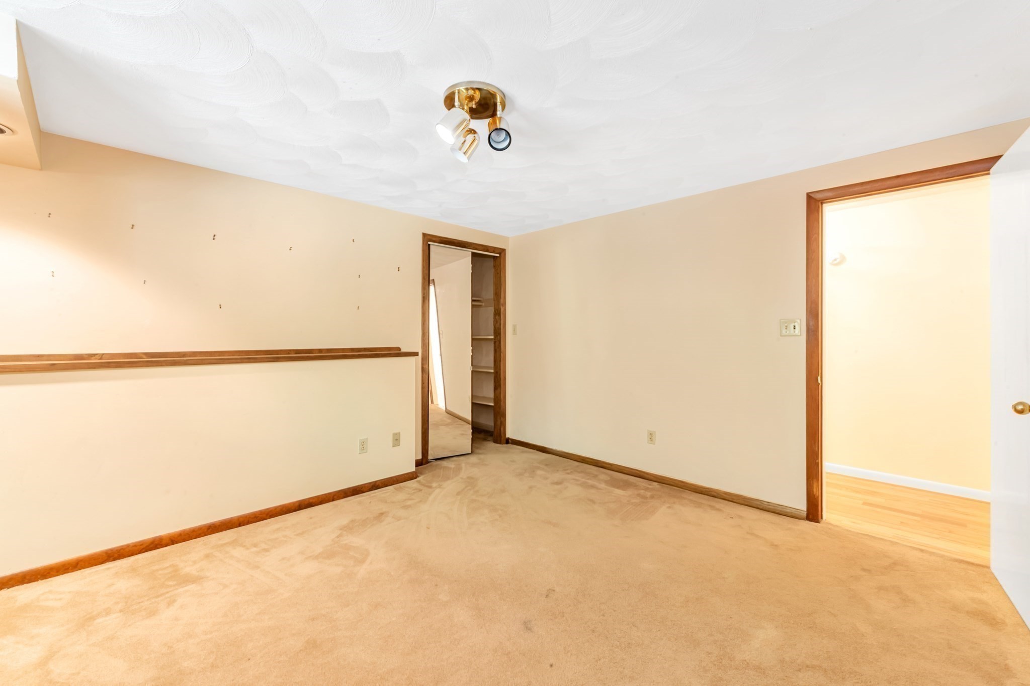 77 Woodward Ln Property Photo 28