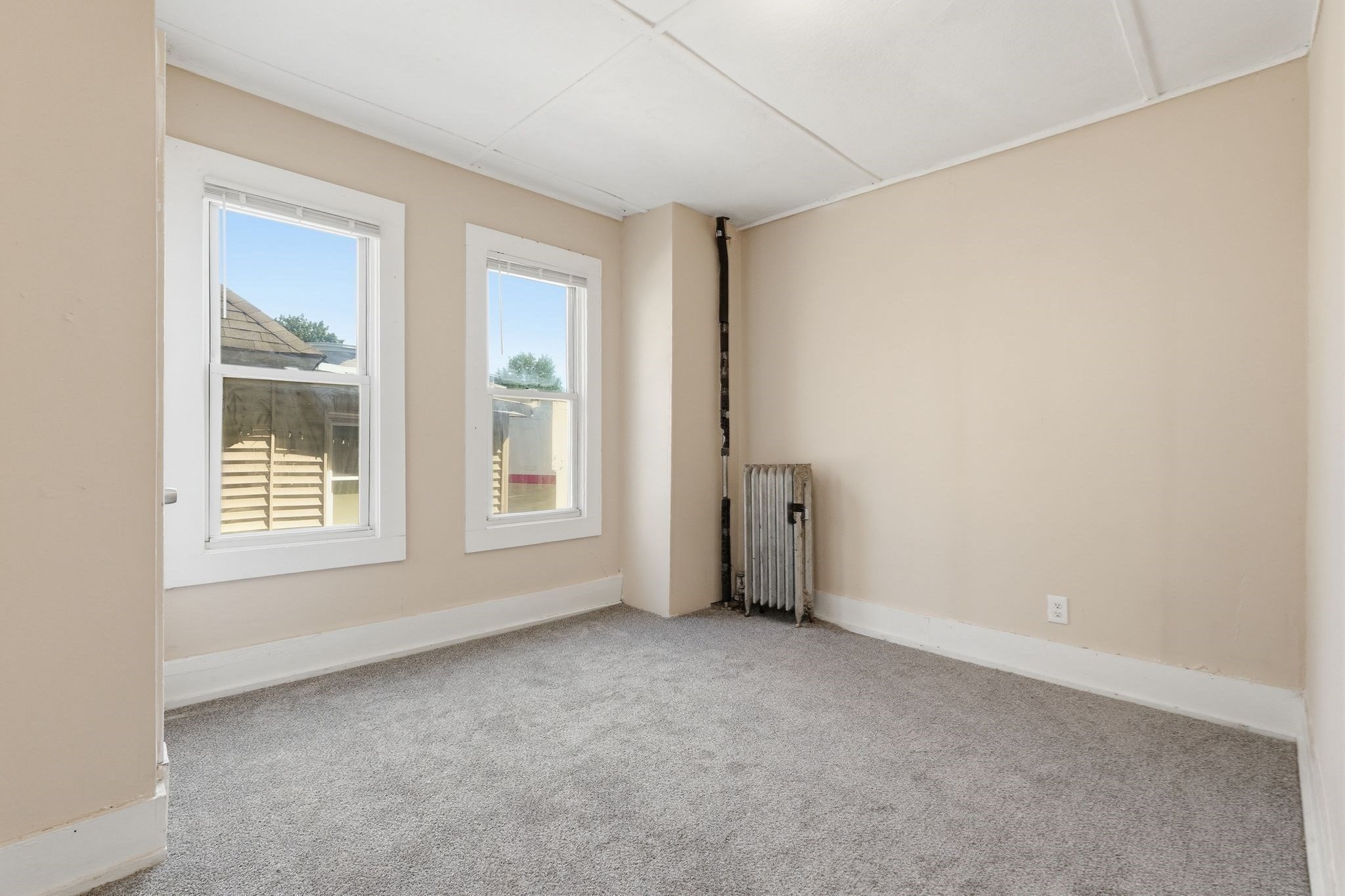 281 Belmont Ave # 2r Property Photo 8