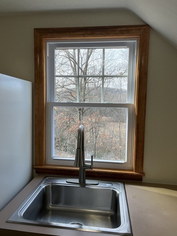 51 Hastings Ave # C Property Photo 5