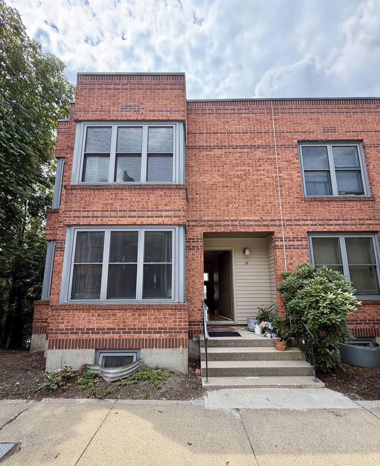 26 Ellingwood St # 26 Property Photo 1