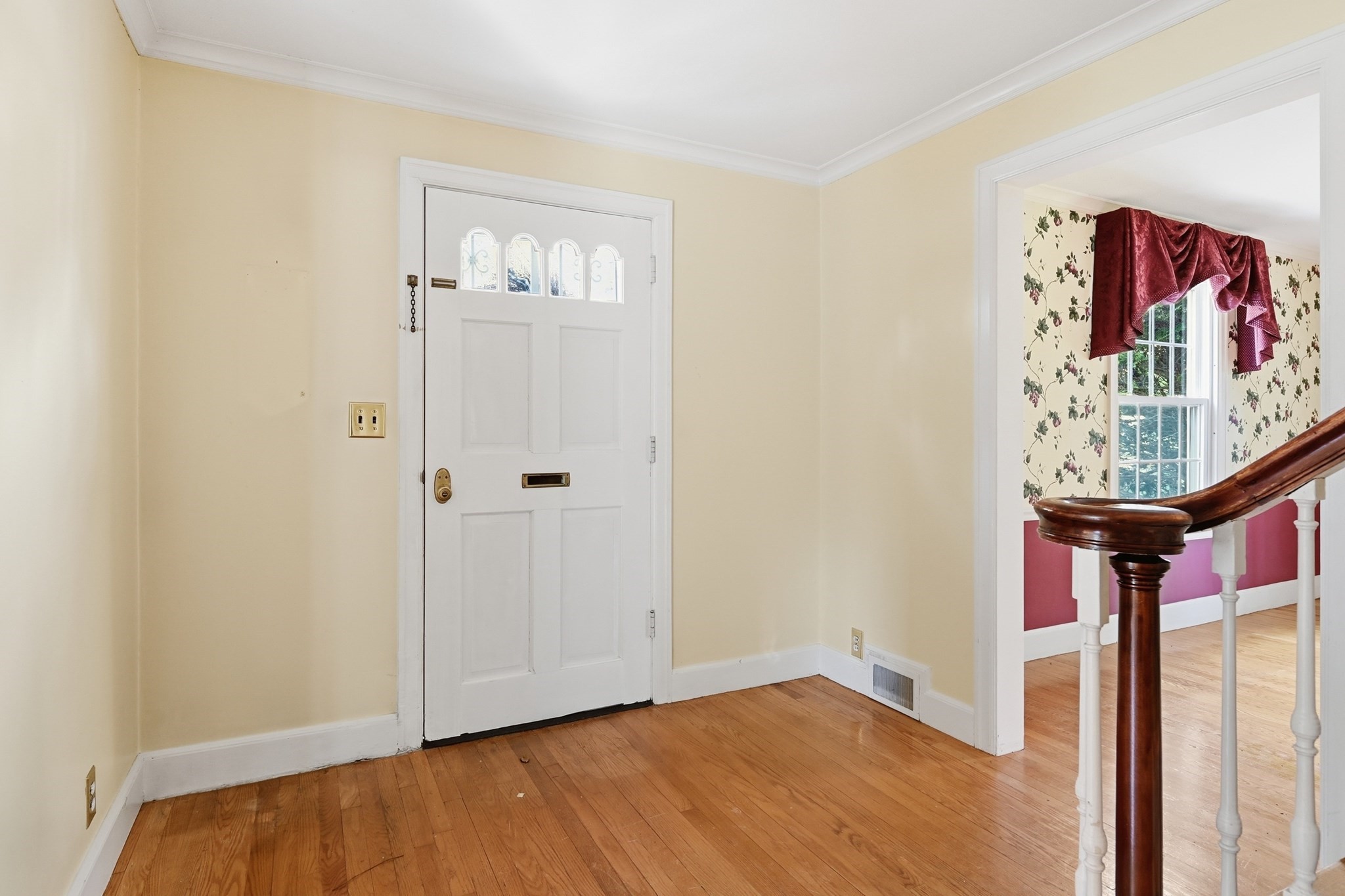 105 Longview Property Photo 4