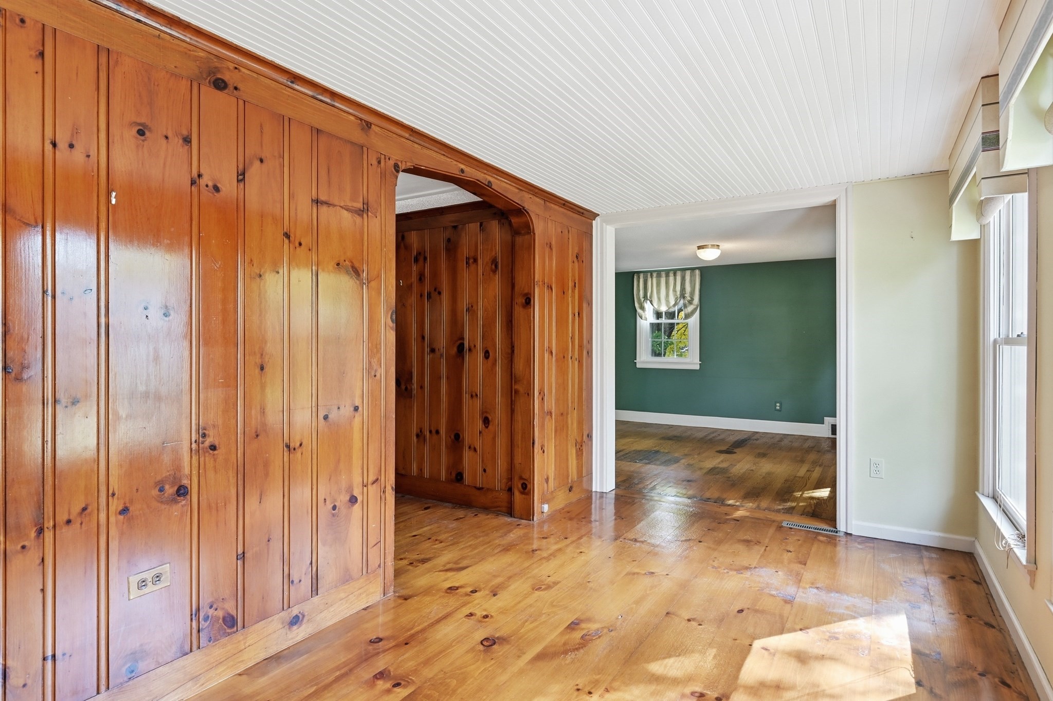 105 Longview Property Photo 9