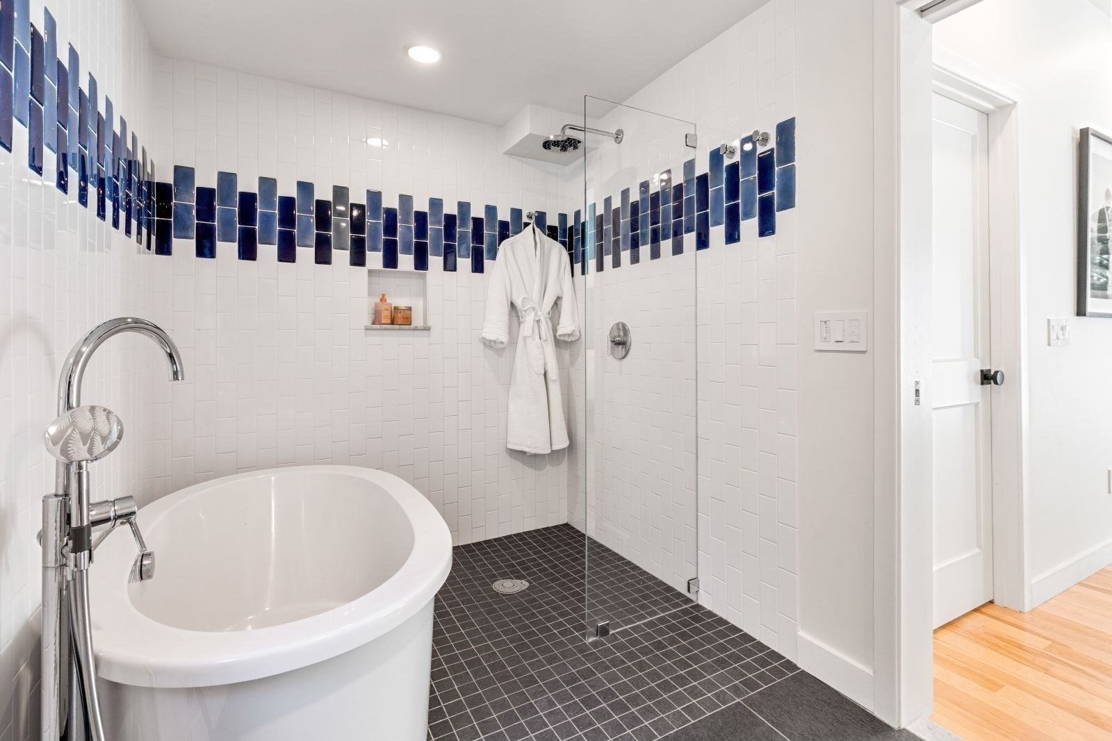 108 Kilby St Property Photo 12