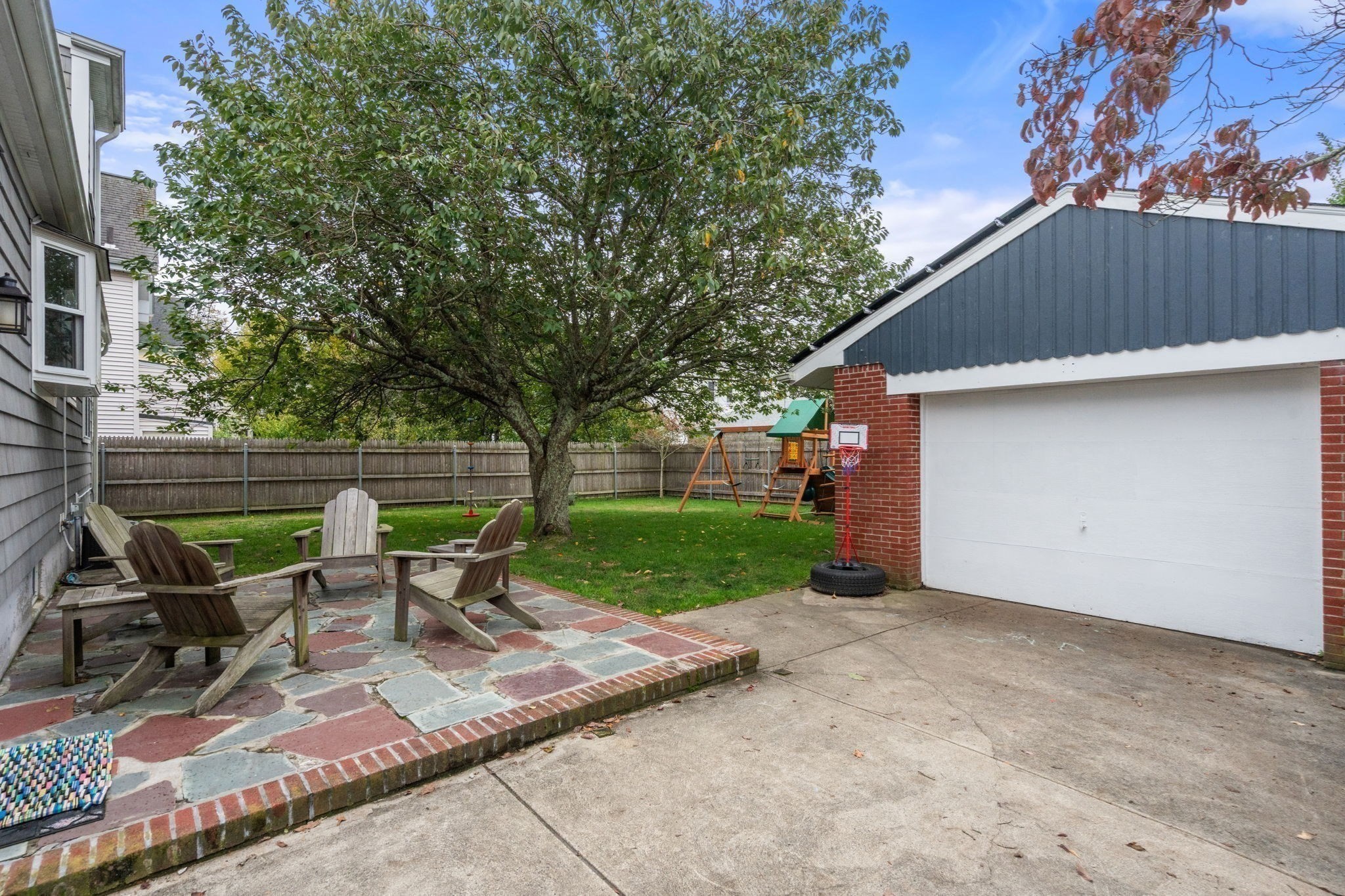 519 Kirby Street Property Photo 34