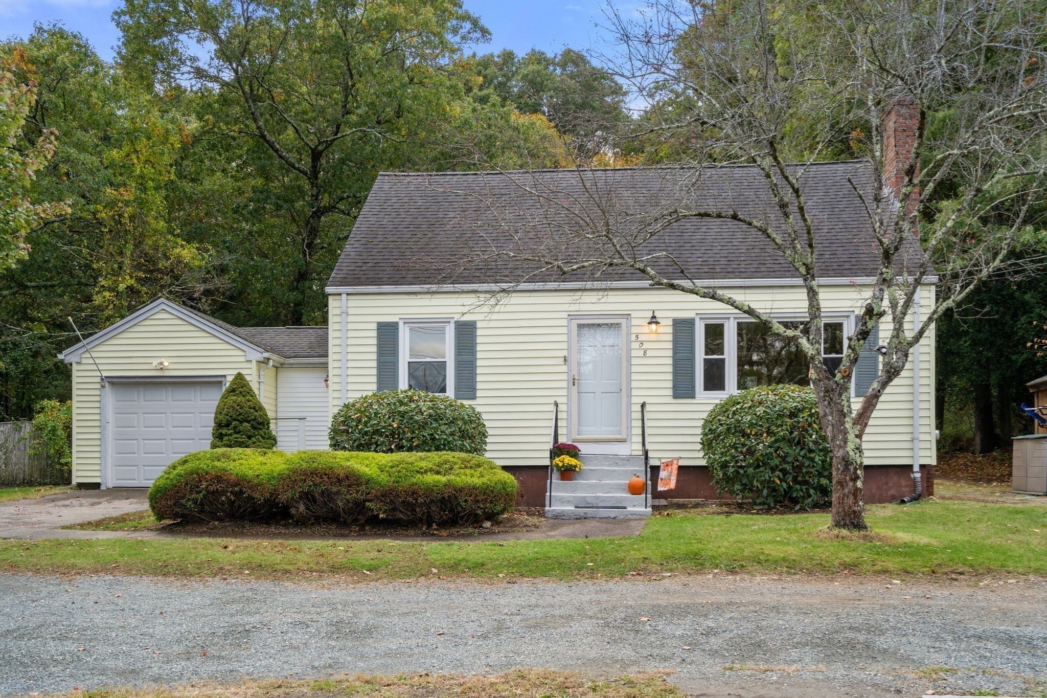 508 Oak St Property Photo 1